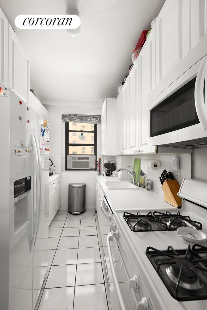 #9 photo, 20 W 84TH Street, マンハッタン Upper West Side , NY 10024