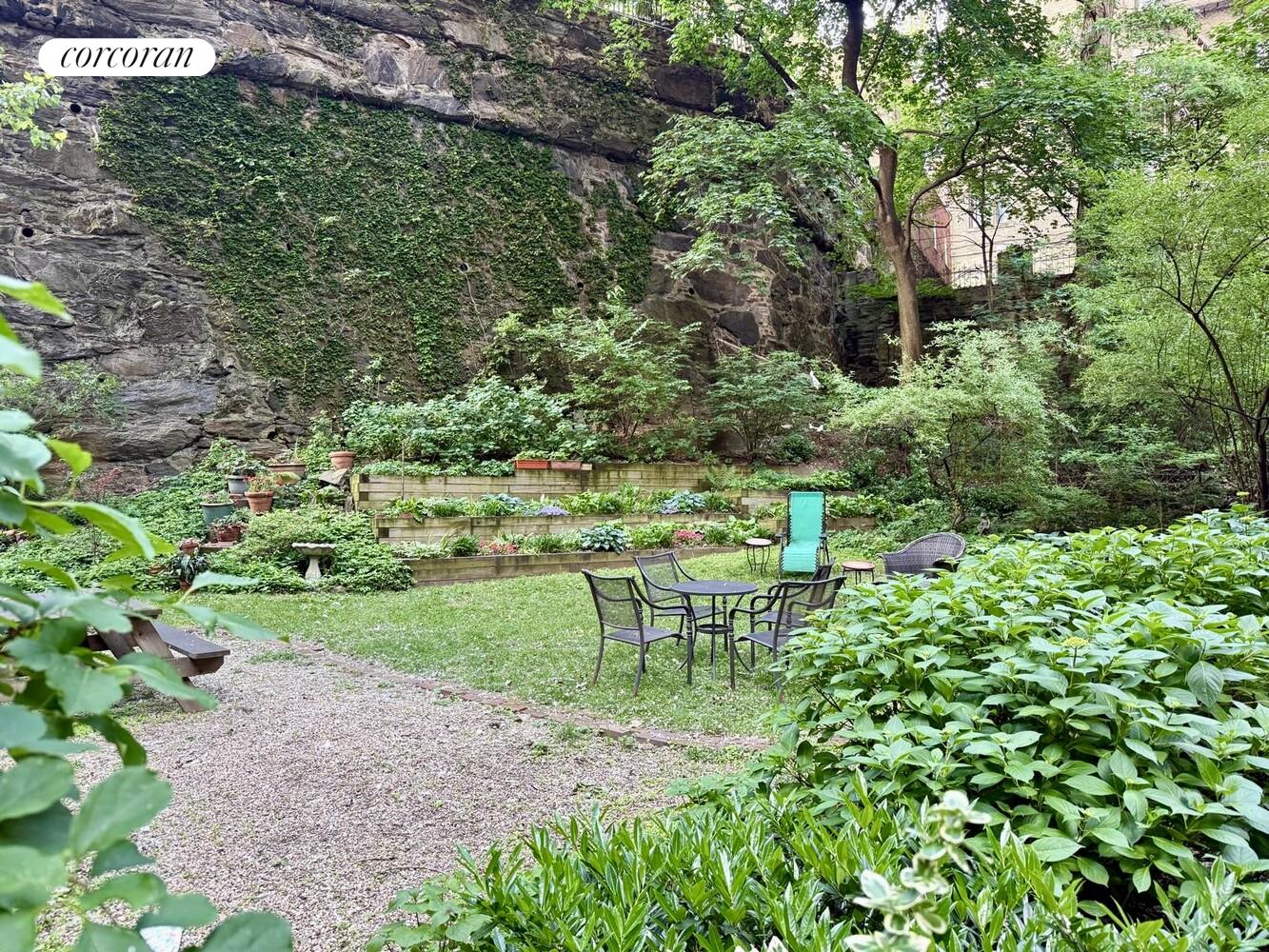 #9 photo, New York City, マンハッタン Hudson Heights , NY 10033