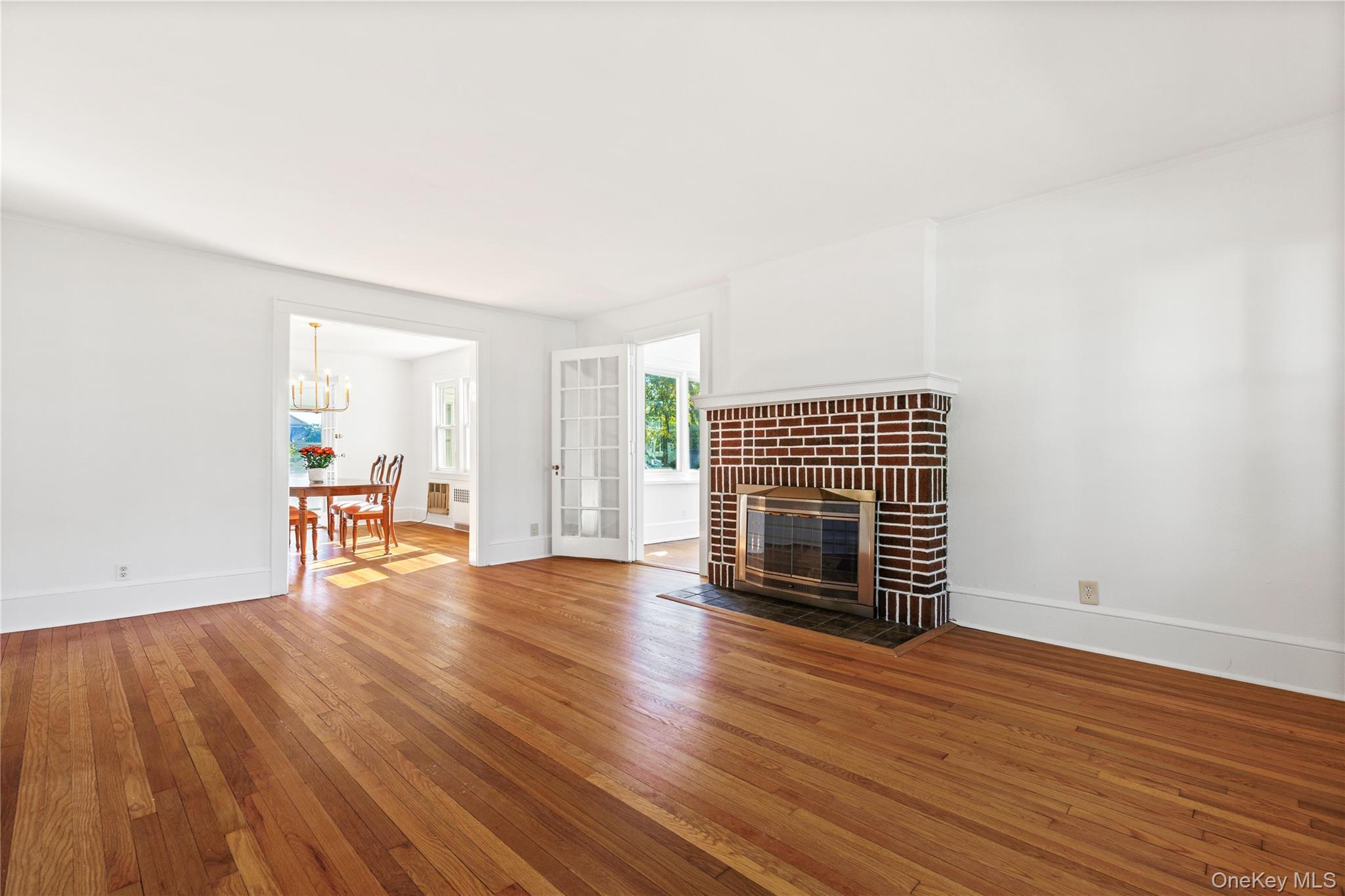 #4 photo, 77 Hillside Avenue, New Rochelle , NY 10801