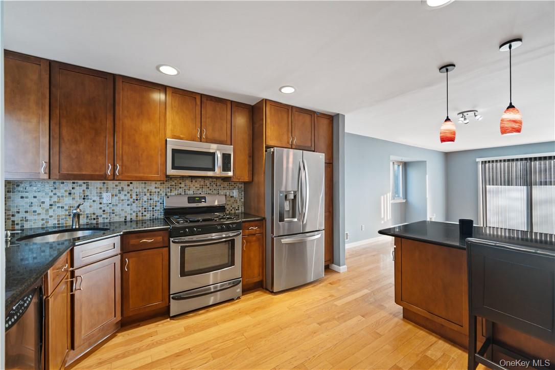 #1 photo, 58 Park Drive, Mount Kisco , NY 10549