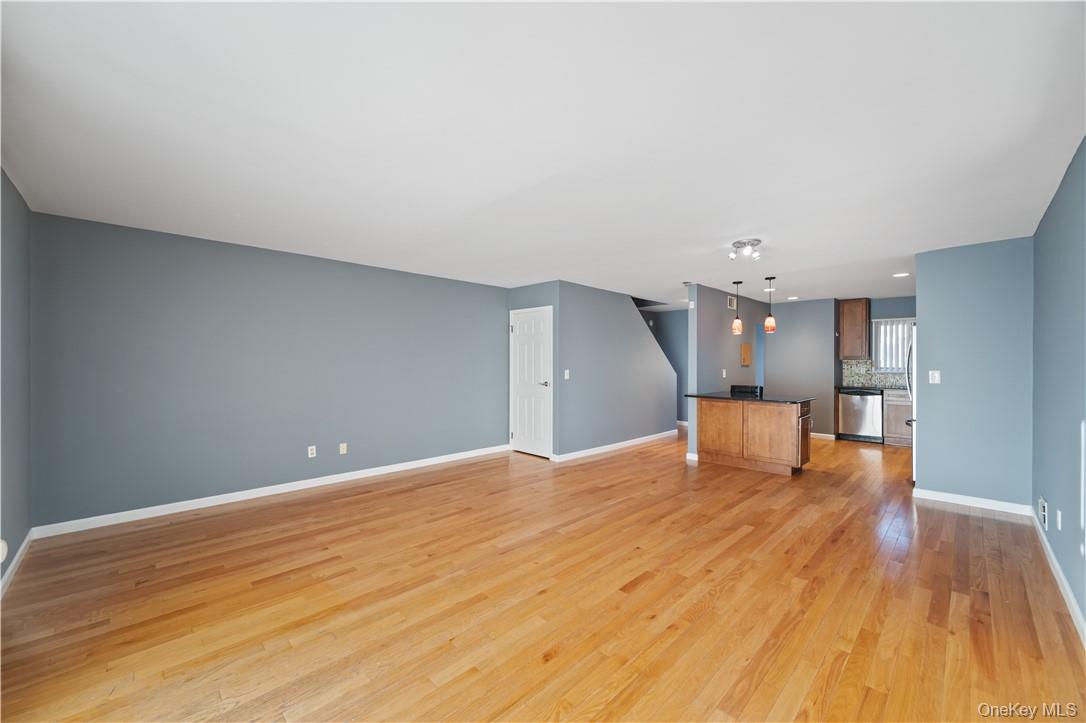 #4 photo, 58 Park Drive, Mount Kisco , NY 10549