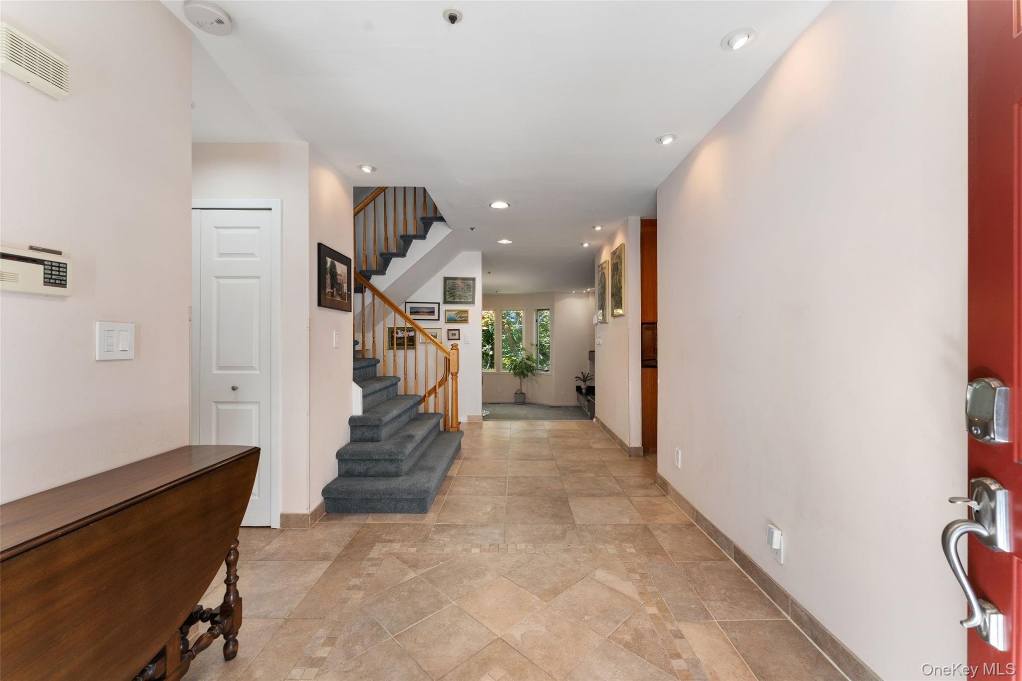 #2 photo, 208 Boulder Ridge Road, Scarsdale , NY 10583