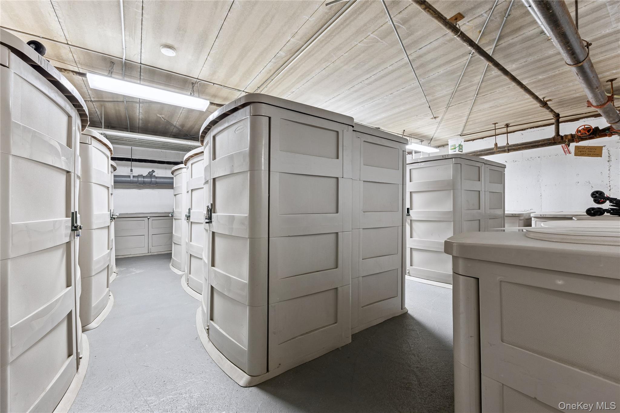 #16 photo, 1085 Warburton Avenue, Yonkers , NY 10701