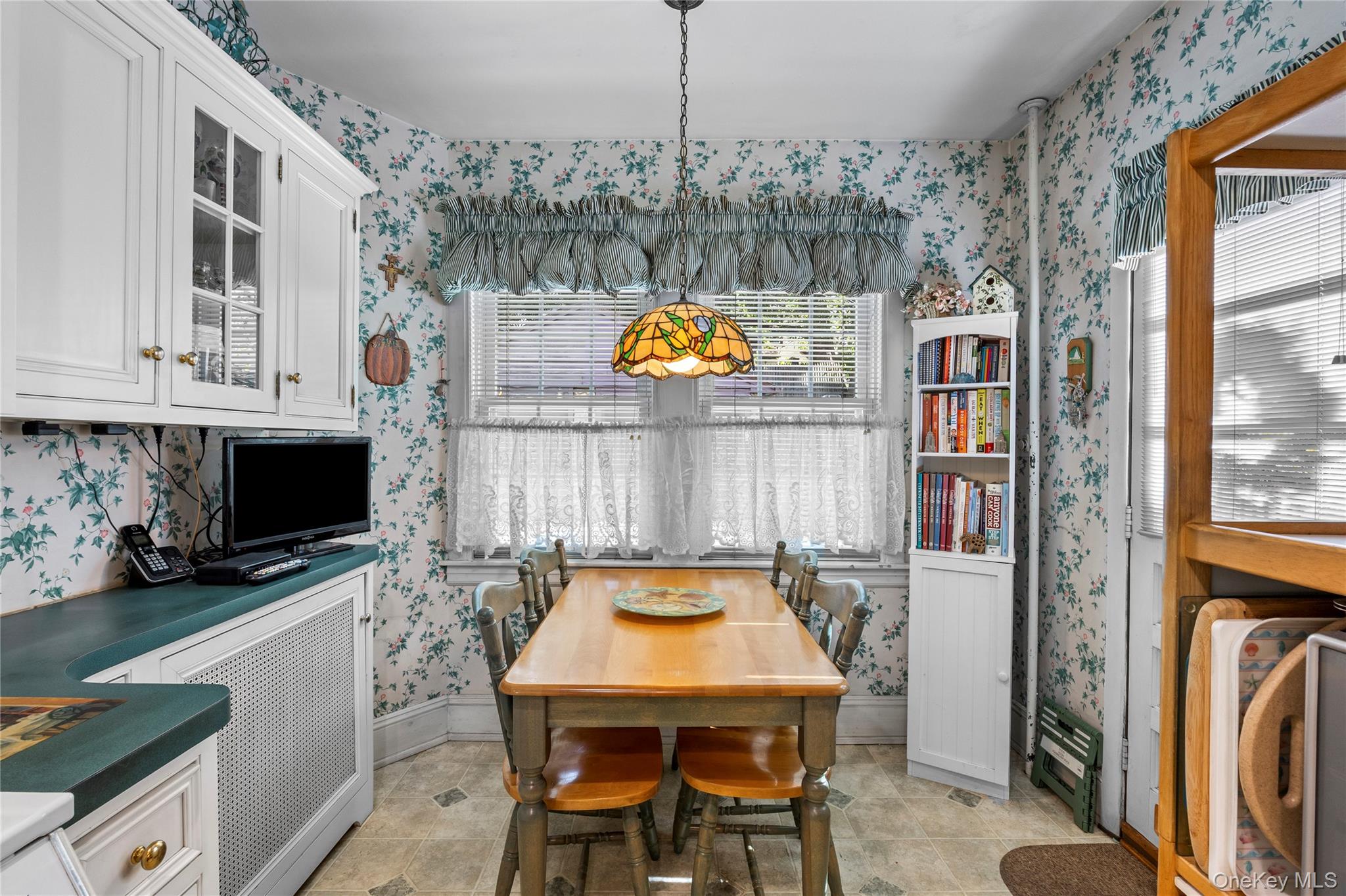 #12 photo, 338 Bauer Place, ナッソー郡 Mineola , NY 11501