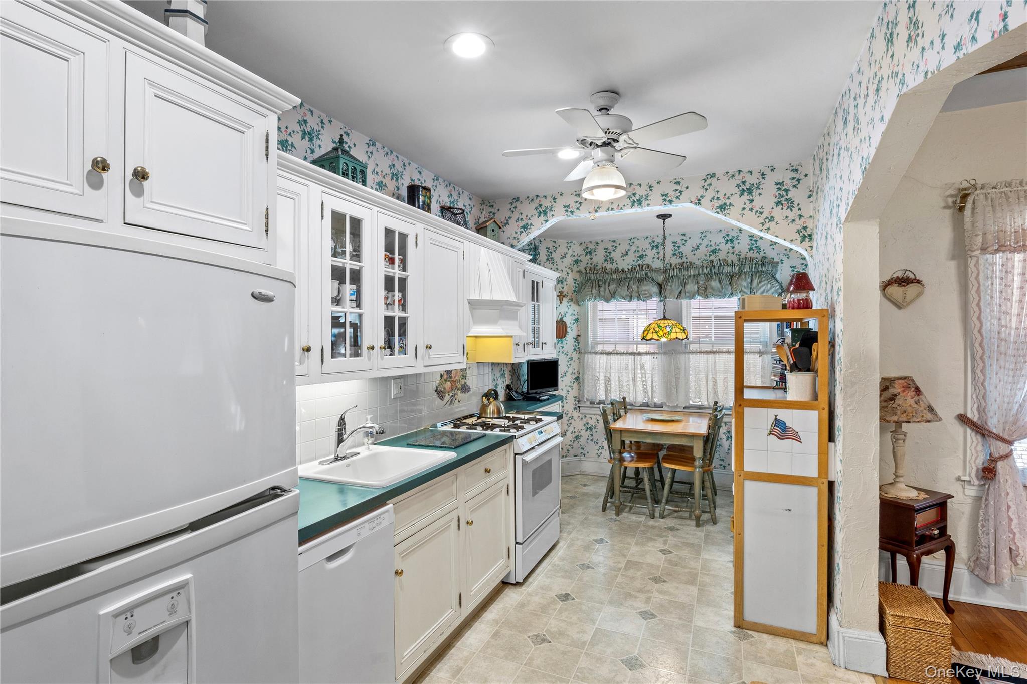 #14 photo, 338 Bauer Place, ナッソー郡 Mineola , NY 11501