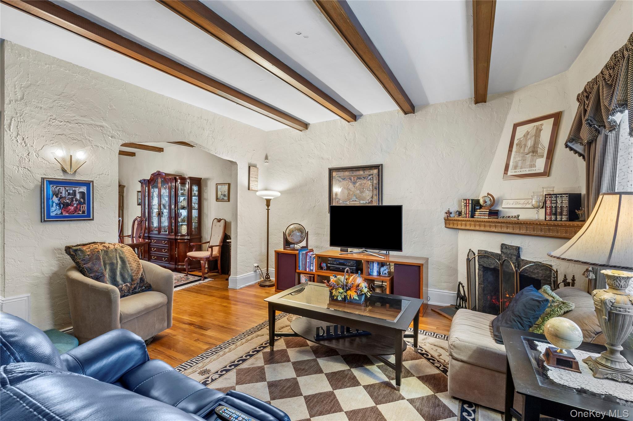 #6 photo, 338 Bauer Place, ナッソー郡 Mineola , NY 11501