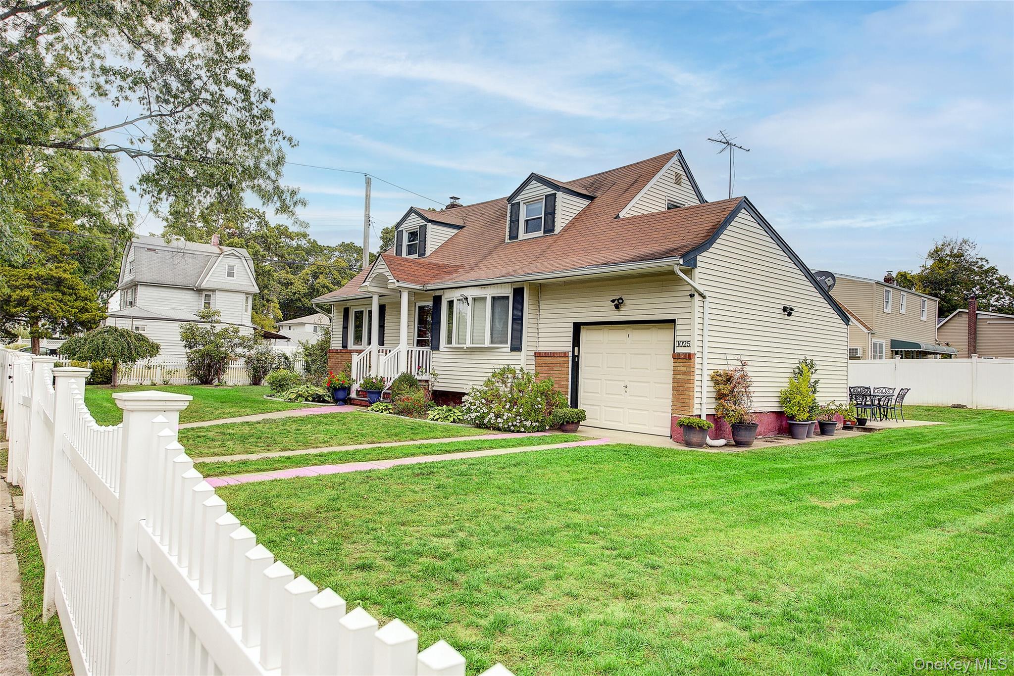 #2 photo, 1025 Ontario Road, ナッソー郡 West Hempstead , NY 11552