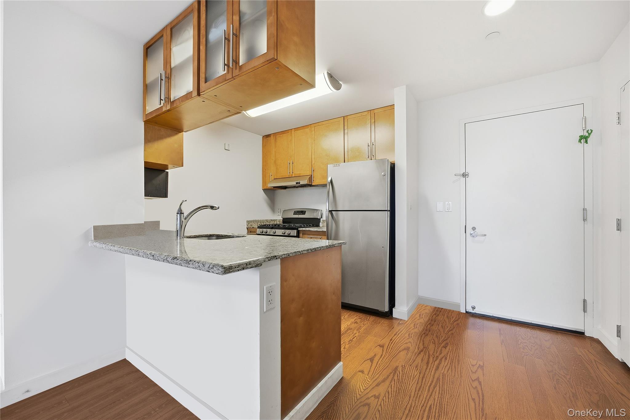 #15 photo, 40-28 COLLEGE POINT BLVD, クイーンズ区 Flushing , NY 11354