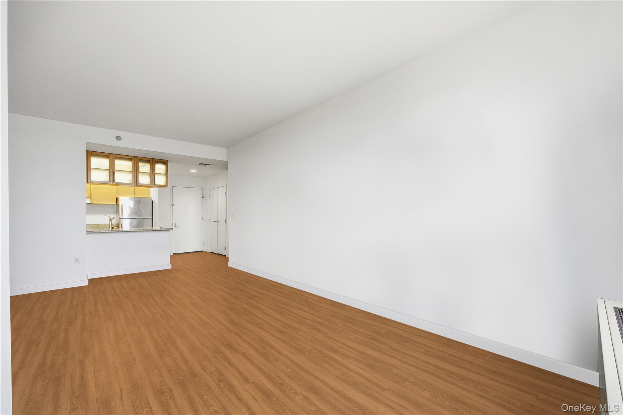 #19 photo, 40-28 COLLEGE POINT BLVD, クイーンズ区 Flushing , NY 11354