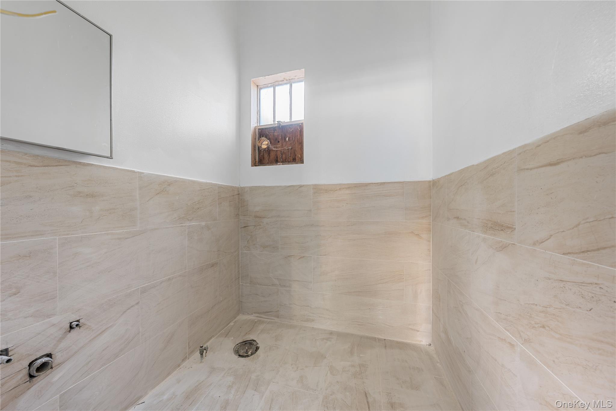 #10 photo, 720 Route 25A, サフォーク郡 Rocky Point , NY 11778