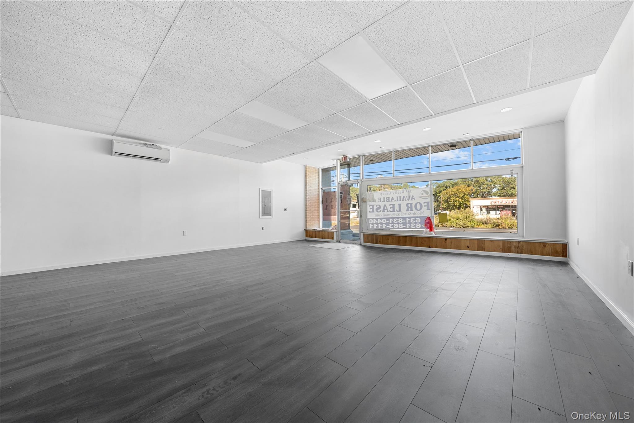 #13 photo, 720 Route 25A, サフォーク郡 Rocky Point , NY 11778