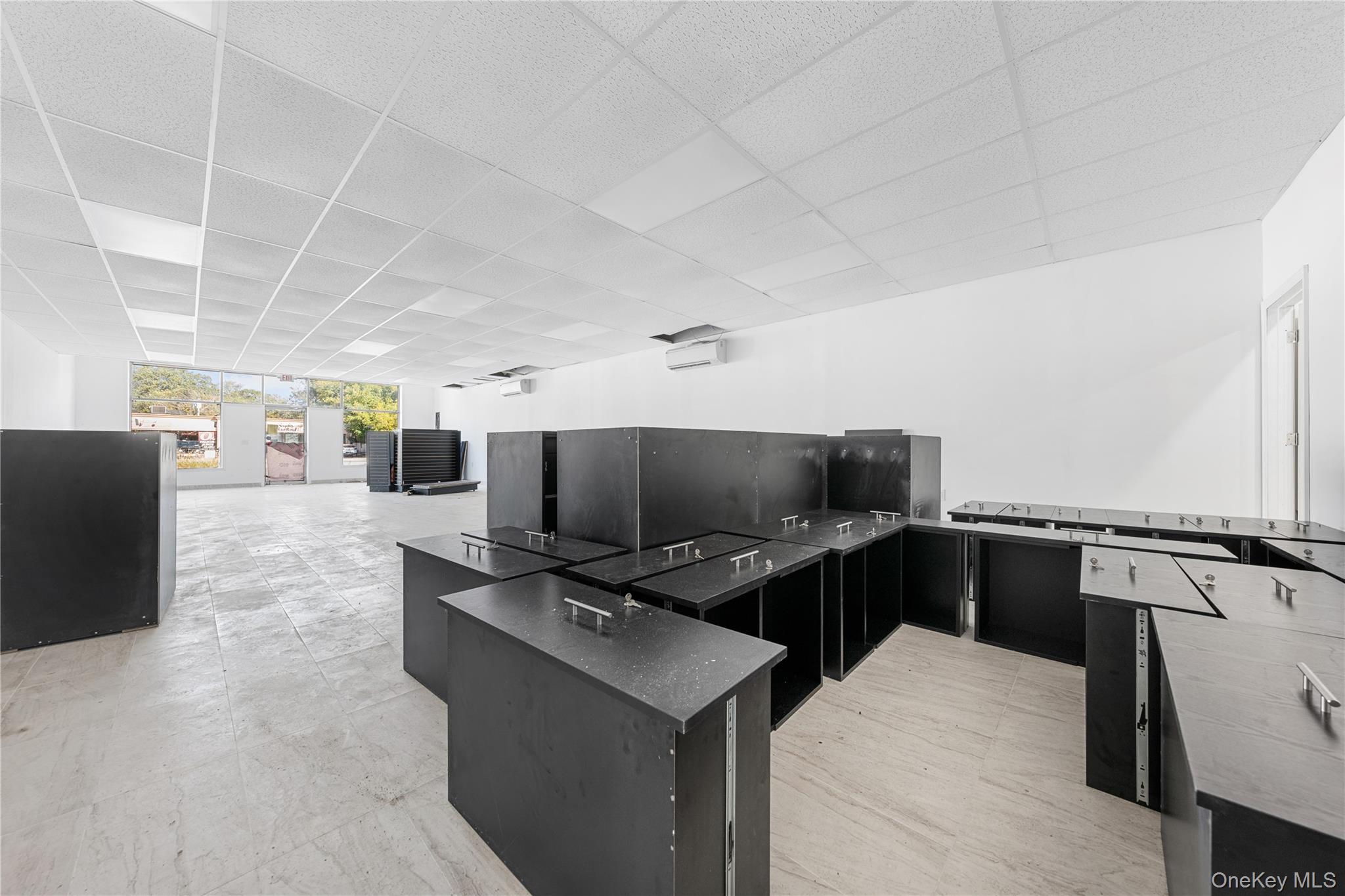 #18 photo, 720 Route 25A, サフォーク郡 Rocky Point , NY 11778