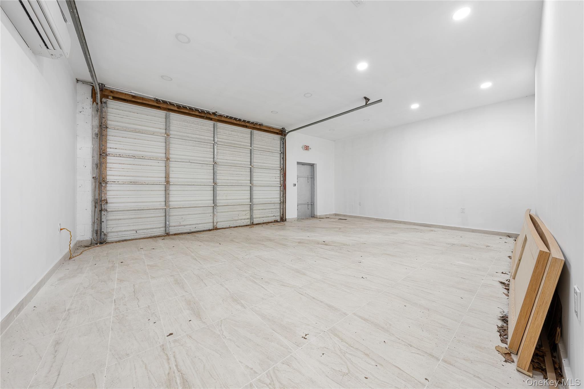 #20 photo, 720 Route 25A, サフォーク郡 Rocky Point , NY 11778