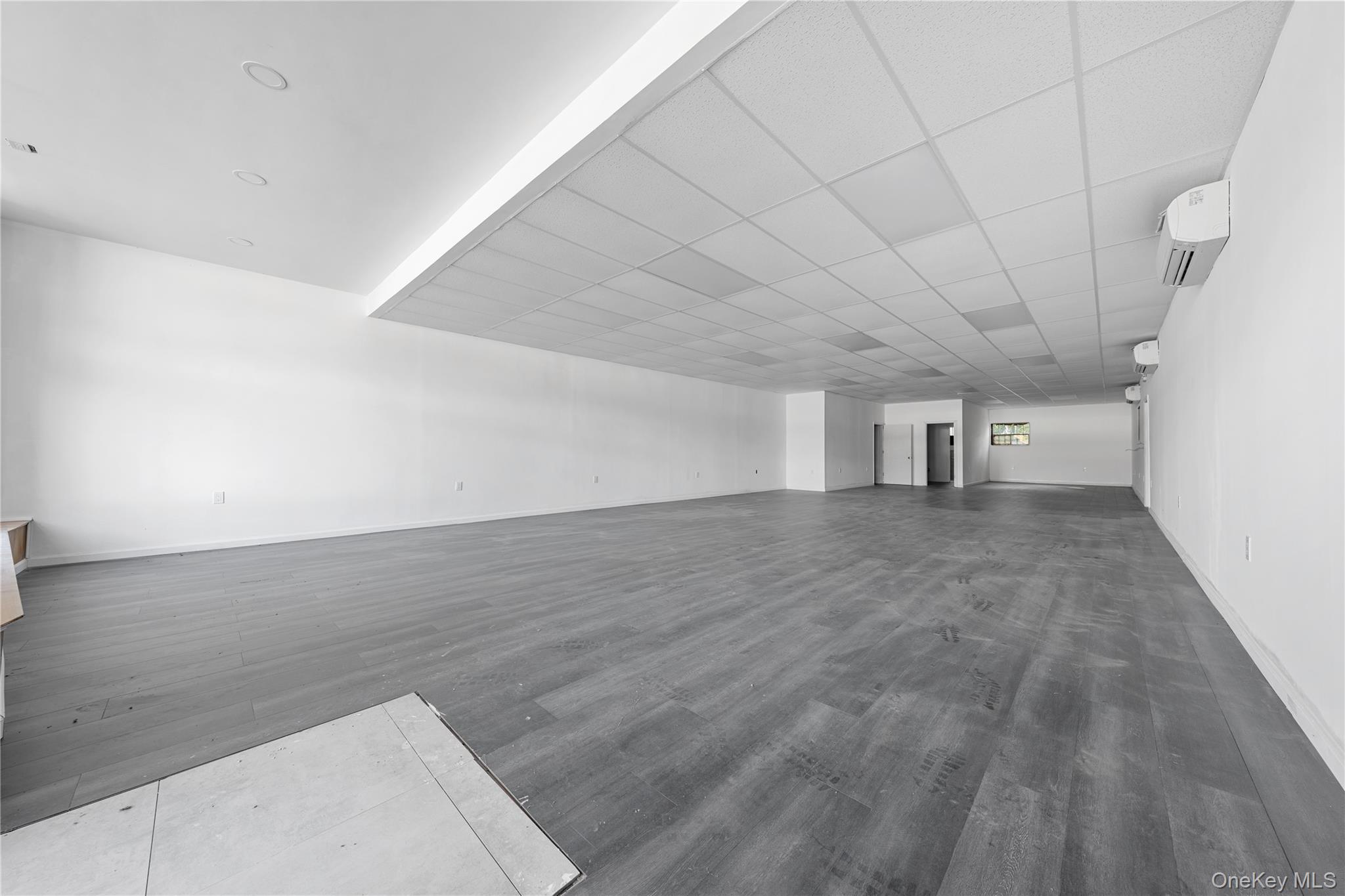 #5 photo, 720 Route 25A, サフォーク郡 Rocky Point , NY 11778