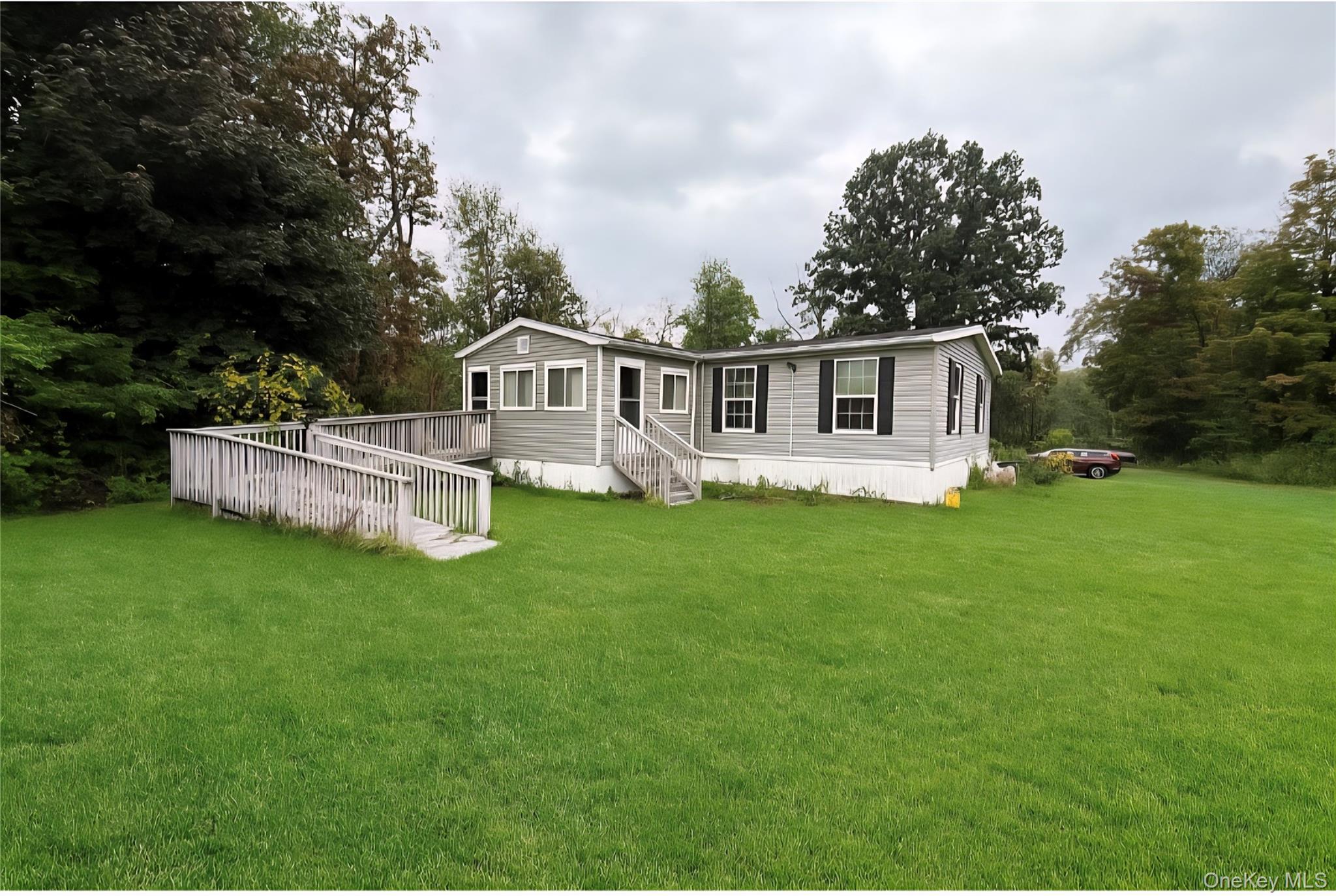 #1 photo, 5 Depew Park, Plattekill , NY 12589