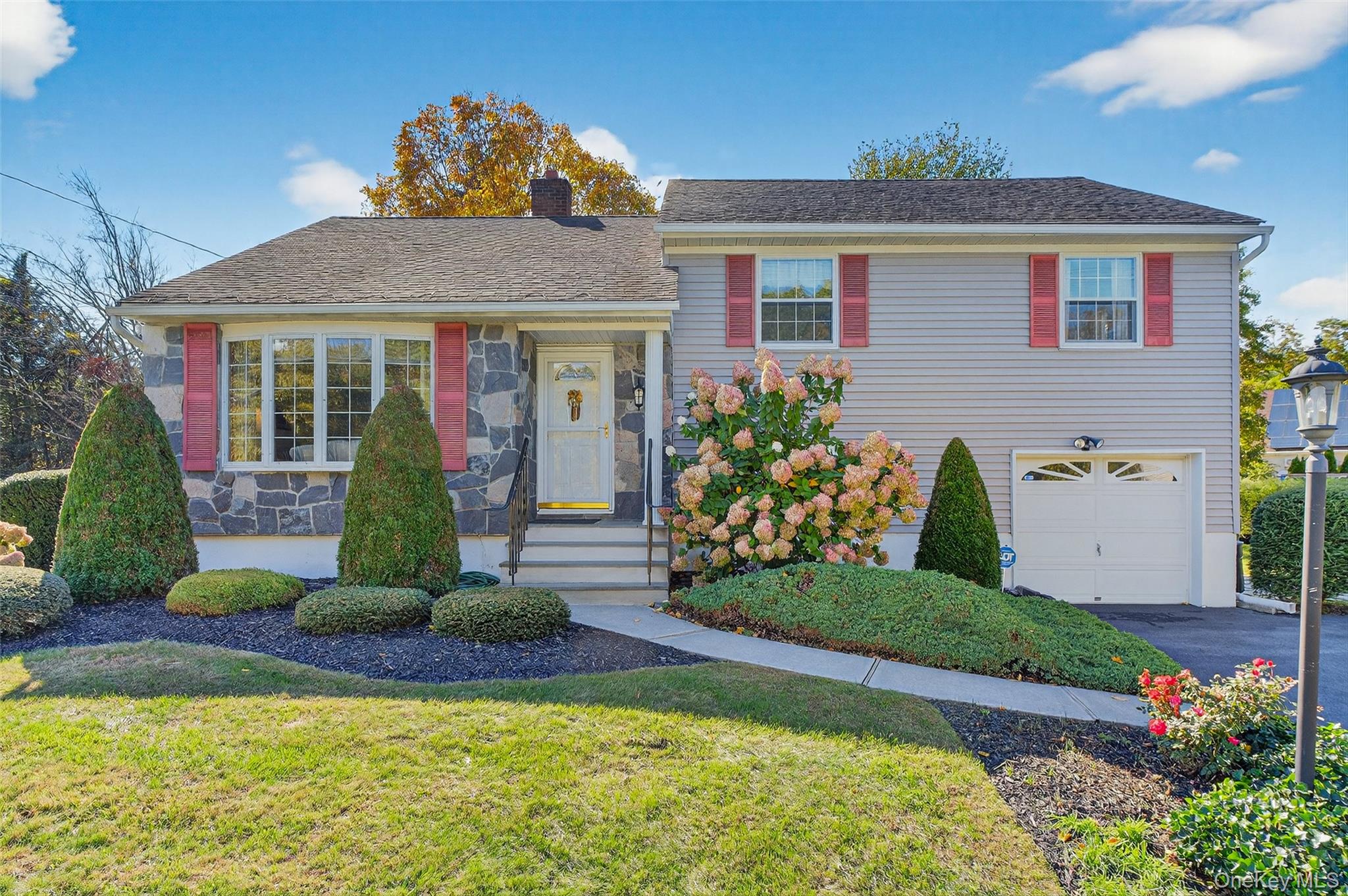 #1 photo, 30 Morris Drive, Hyde Park , NY 12538