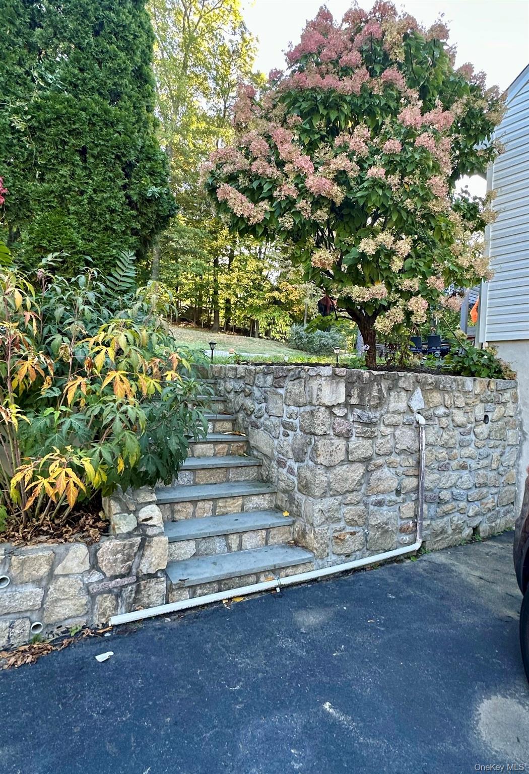 #5 photo, 3736 Hudsonview Street, Mohegan Lake , NY 10547