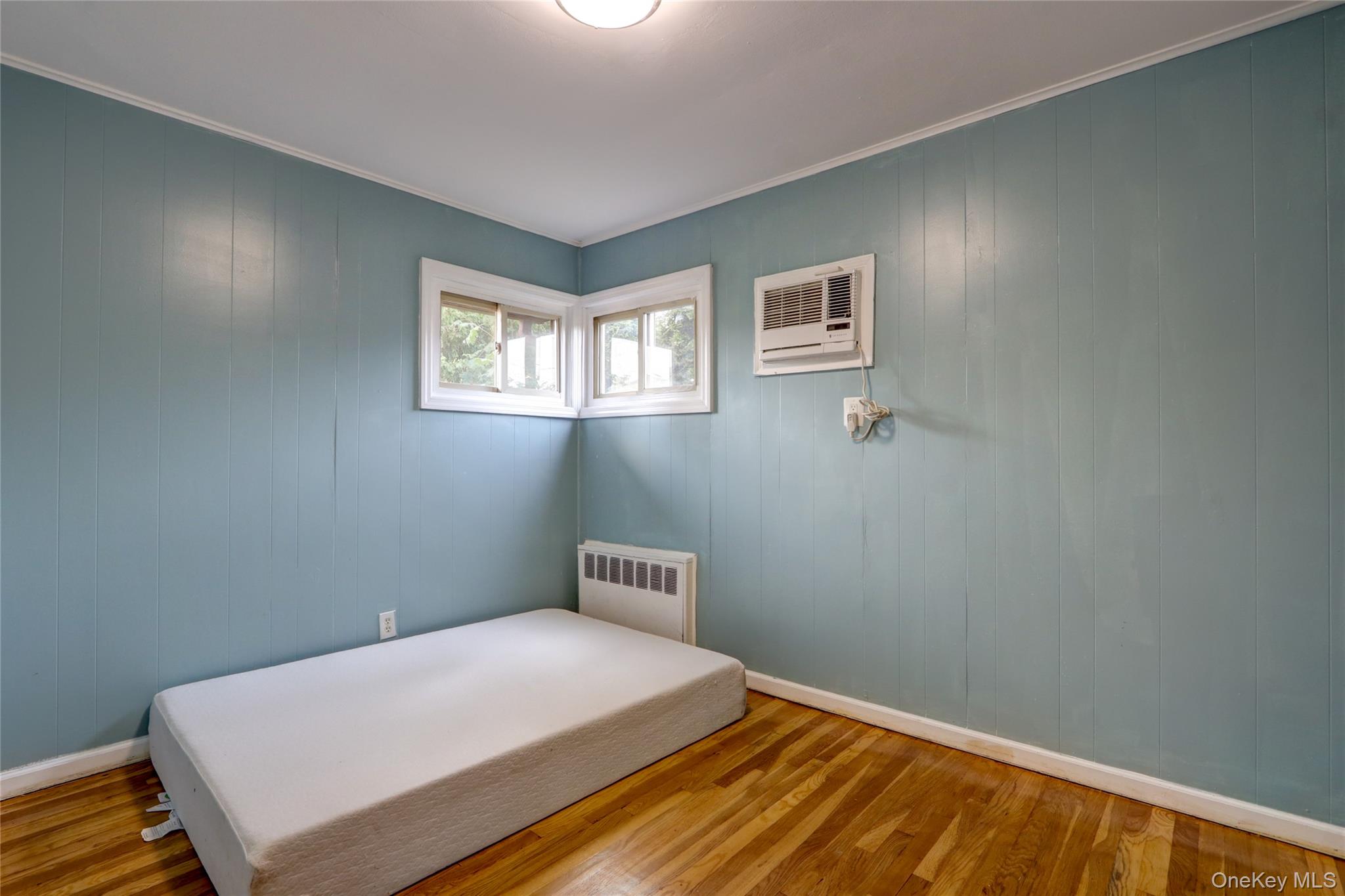 #12 photo, 33 Oak street, ナッソー郡 Hicksville , NY 11801