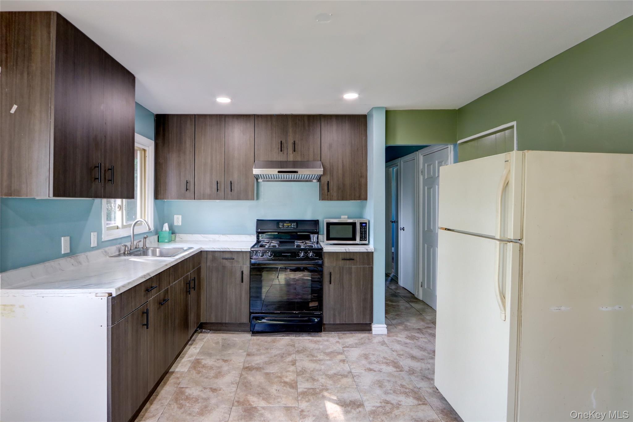 #8 photo, 33 Oak street, ナッソー郡 Hicksville , NY 11801