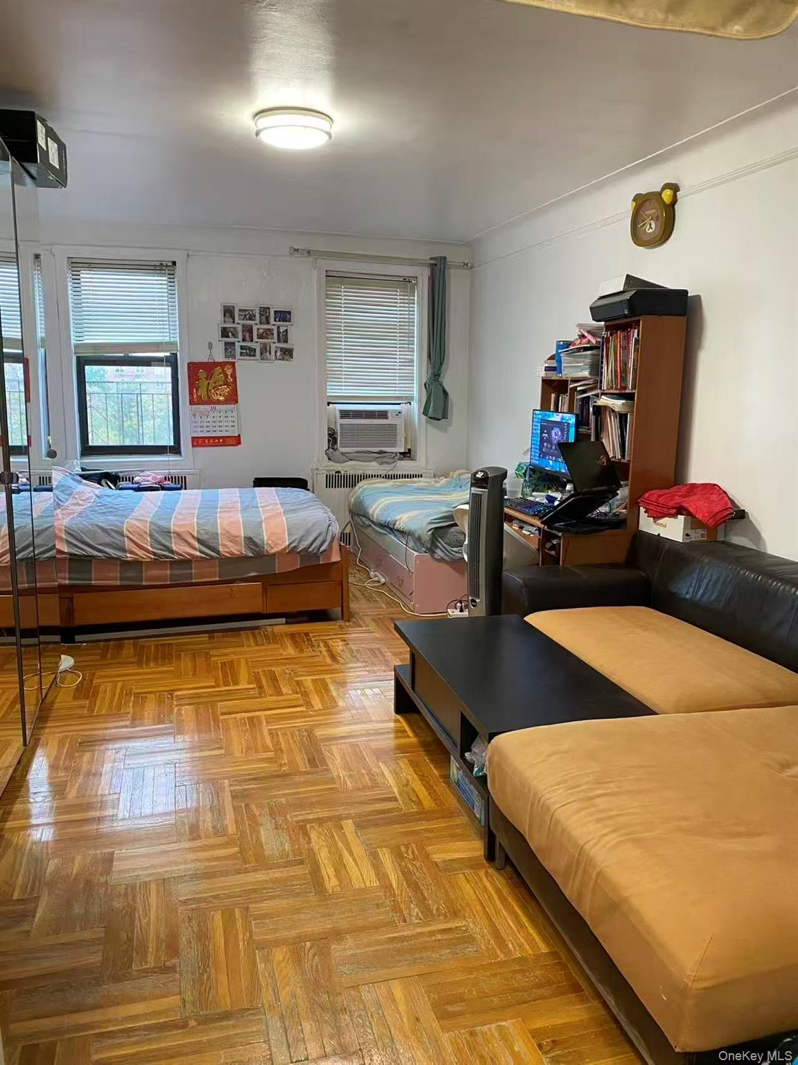 #3 photo, 42-52 Layton Street, クイーンズ区 Elmhurst , NY 11373