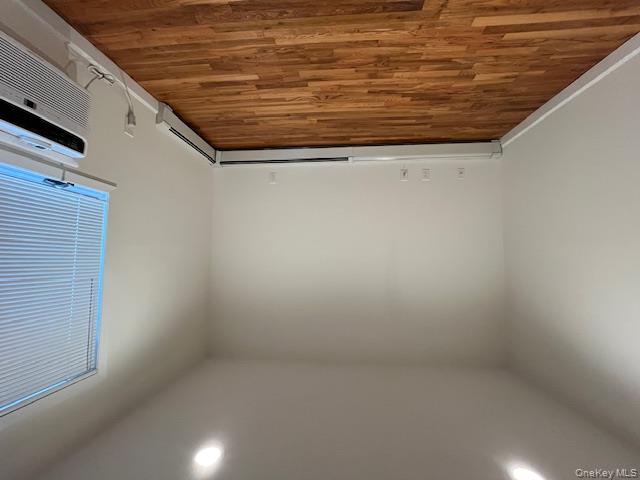 #11 photo, 42 Sintsink Drive, Port Washington , NY 11050