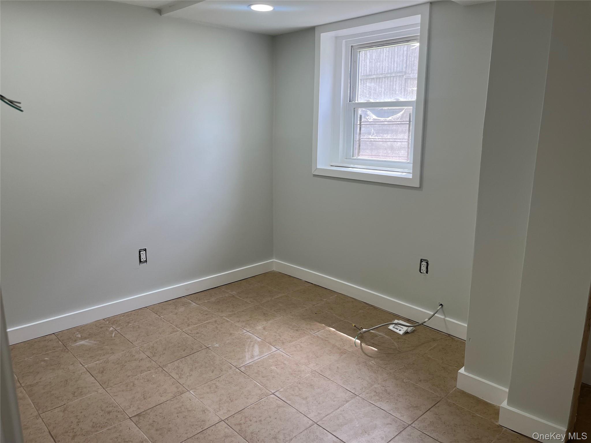 #9 photo, 43 California Avenue, ナッソー郡 Hempstead , NY 11550