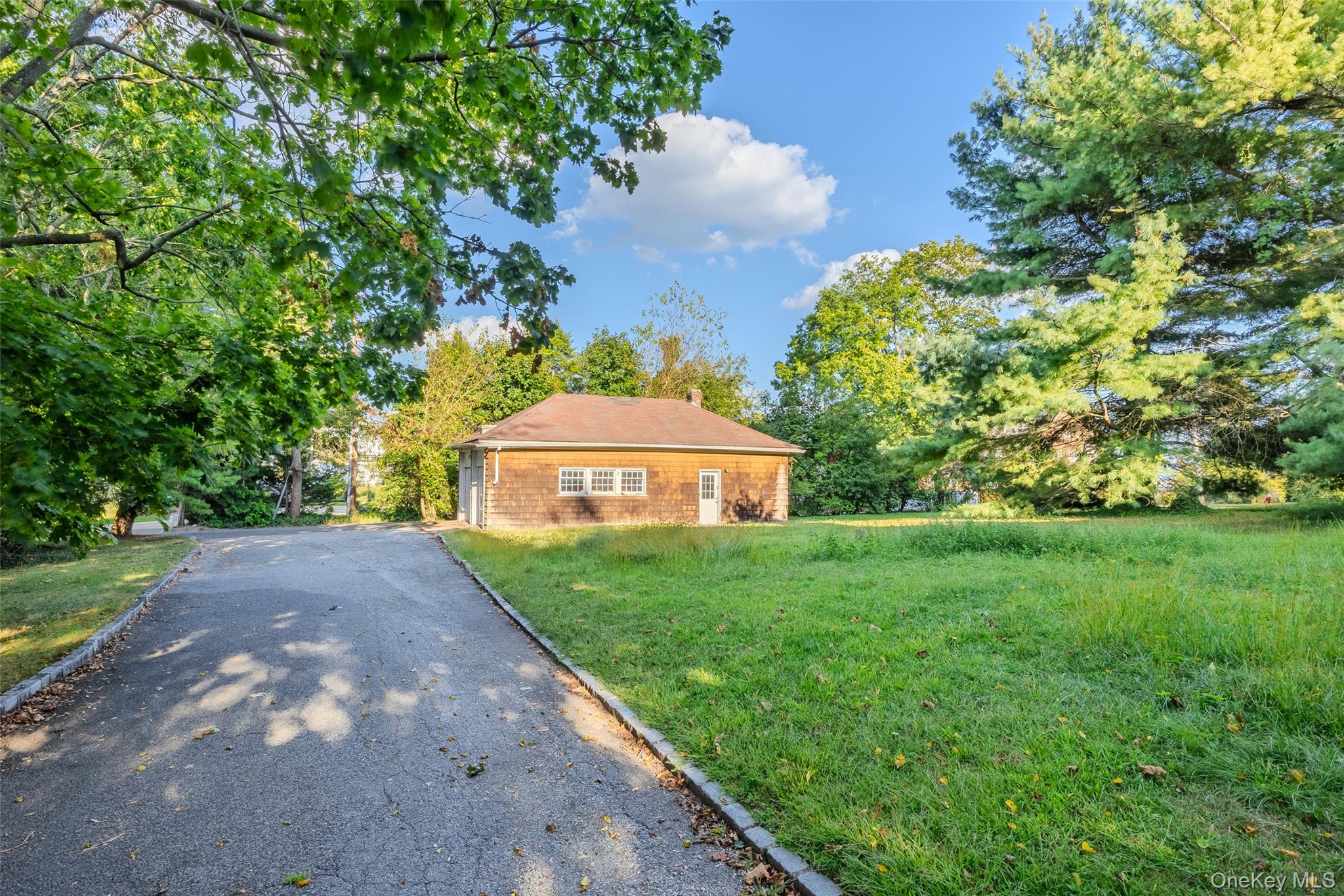 #6 photo, 175 Burton Lane, ナッソー郡 Lawrence , NY 11559