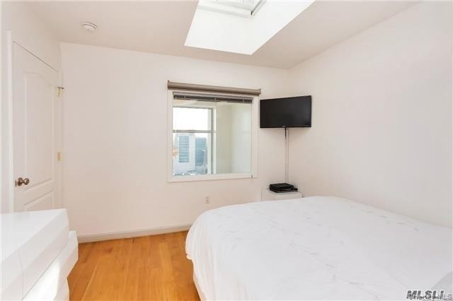 #6 photo, 37-20 Prince Street, クイーンズ区 Flushing , NY 11354