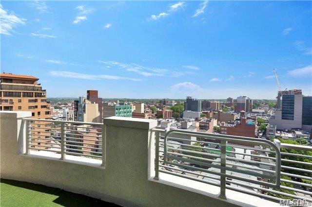 #8 photo, 37-20 Prince Street, クイーンズ区 Flushing , NY 11354