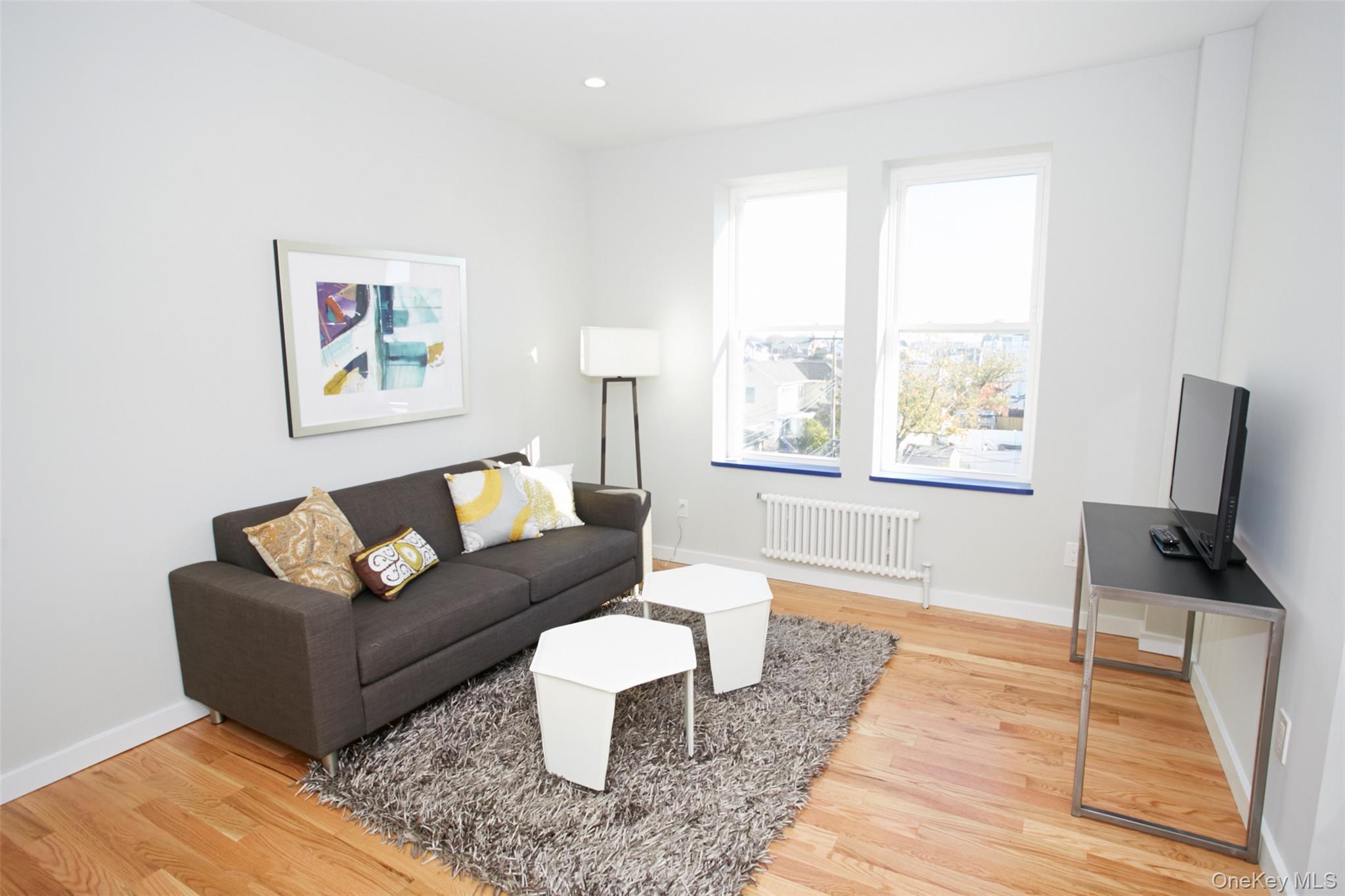 #17 photo, 215 E Broadway, ナッソー郡 Long Beach , NY 11561