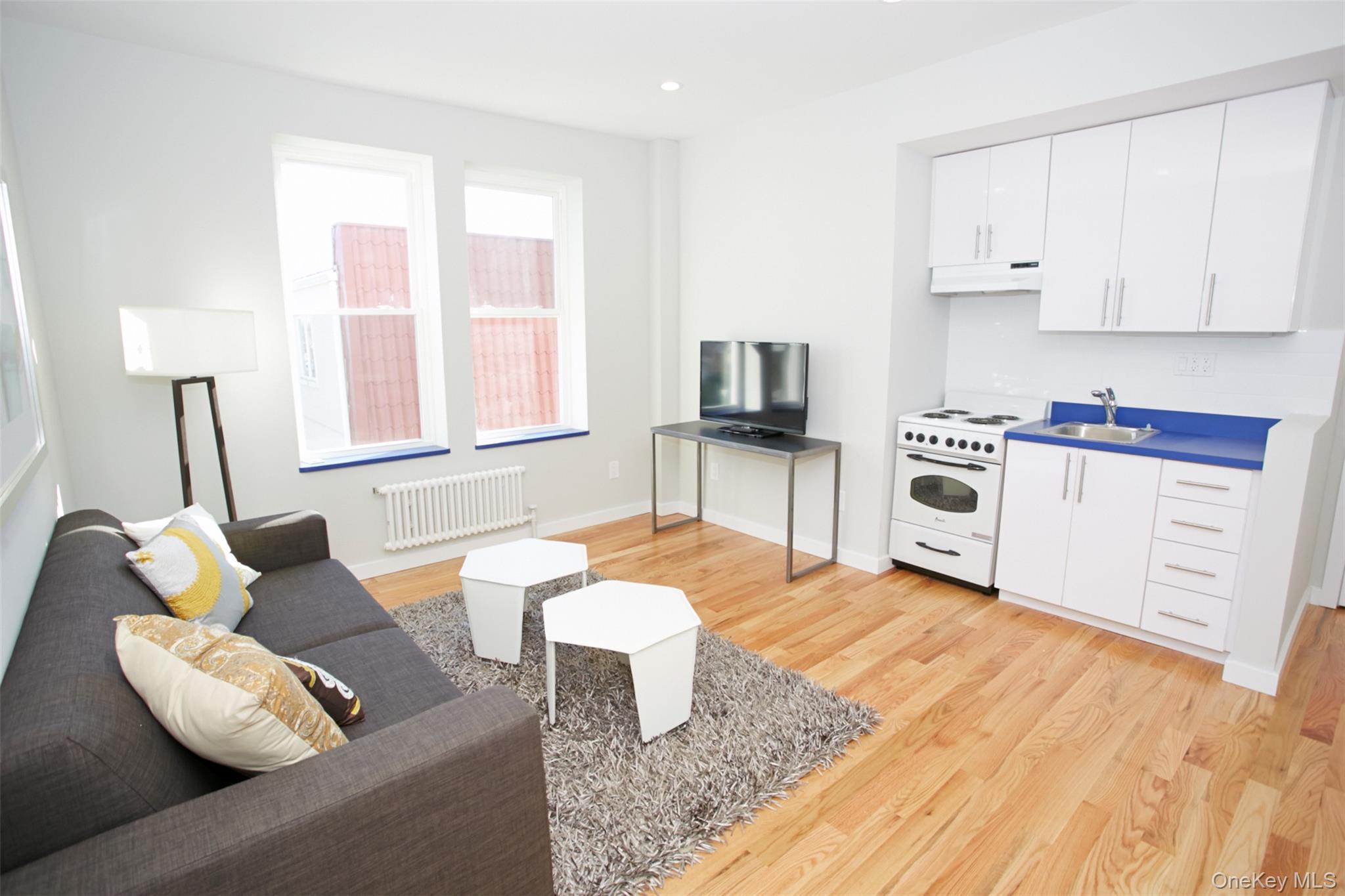 #18 photo, 215 E Broadway, ナッソー郡 Long Beach , NY 11561