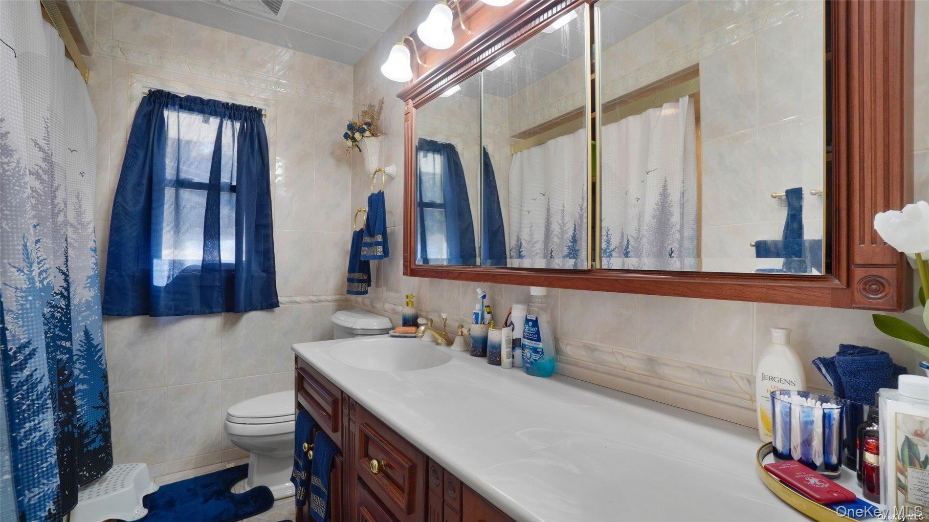 #12 photo, 11 Norman Drive, サフォーク郡 Centereach , NY 11720