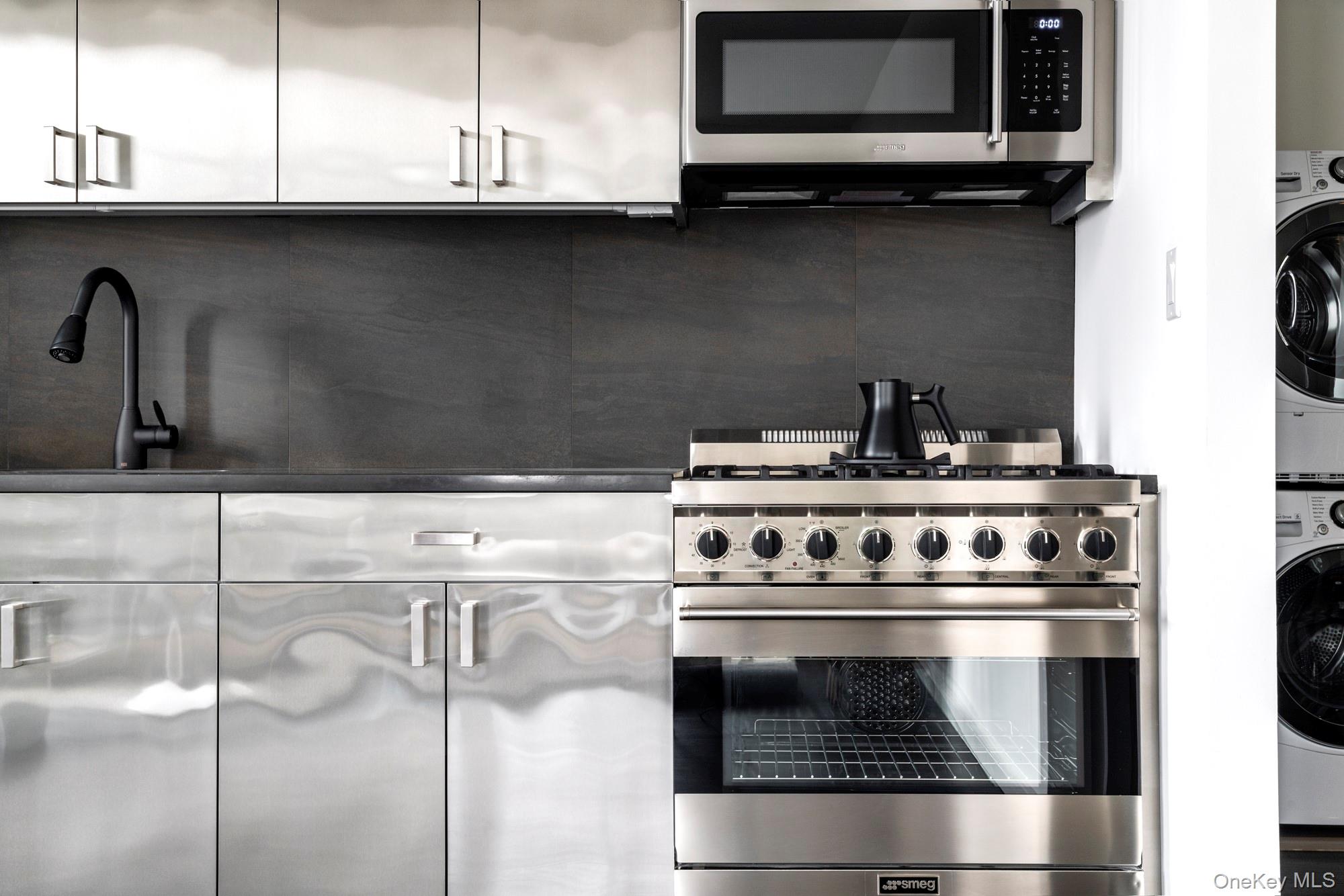 #4 photo, 37-40 27th Street, クイーンズ区 Long Island City , NY 11101