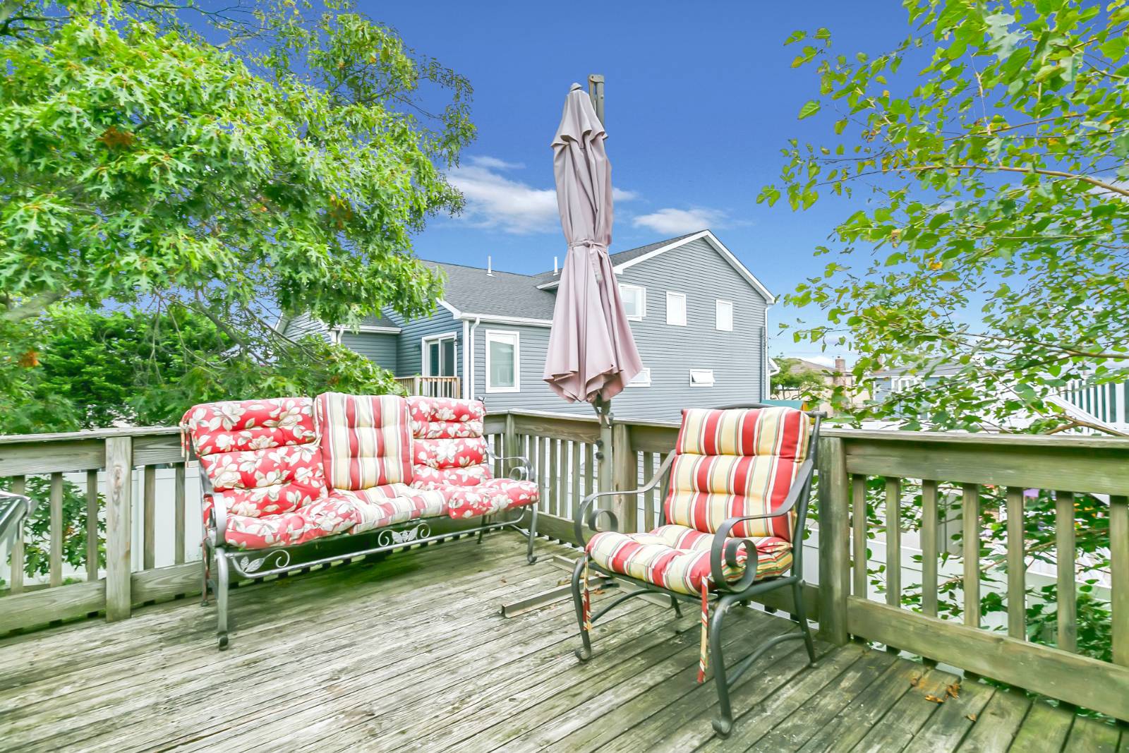 #12 photo, 584 Yale St, ナッソー郡 Oceanside , NY 11572