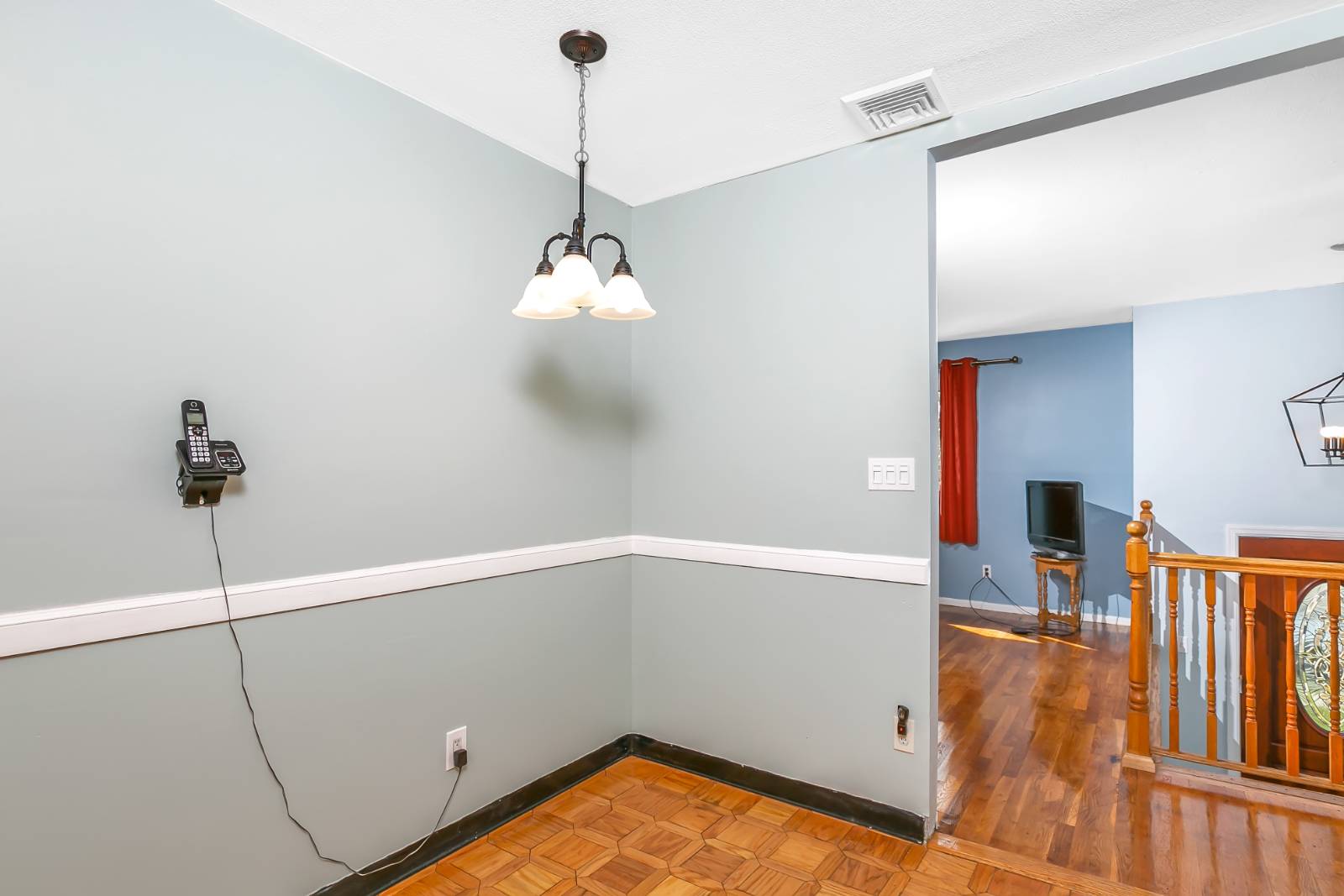 #6 photo, 584 Yale St, ナッソー郡 Oceanside , NY 11572