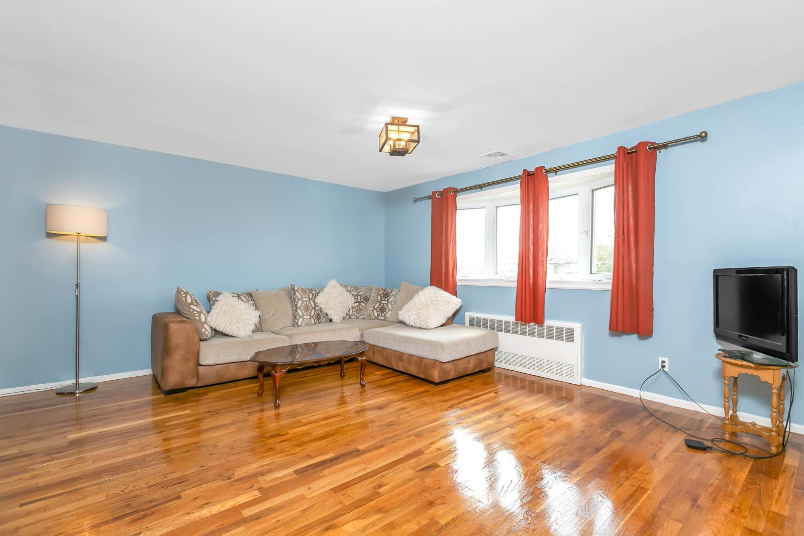 #9 photo, 584 Yale St, ナッソー郡 Oceanside , NY 11572