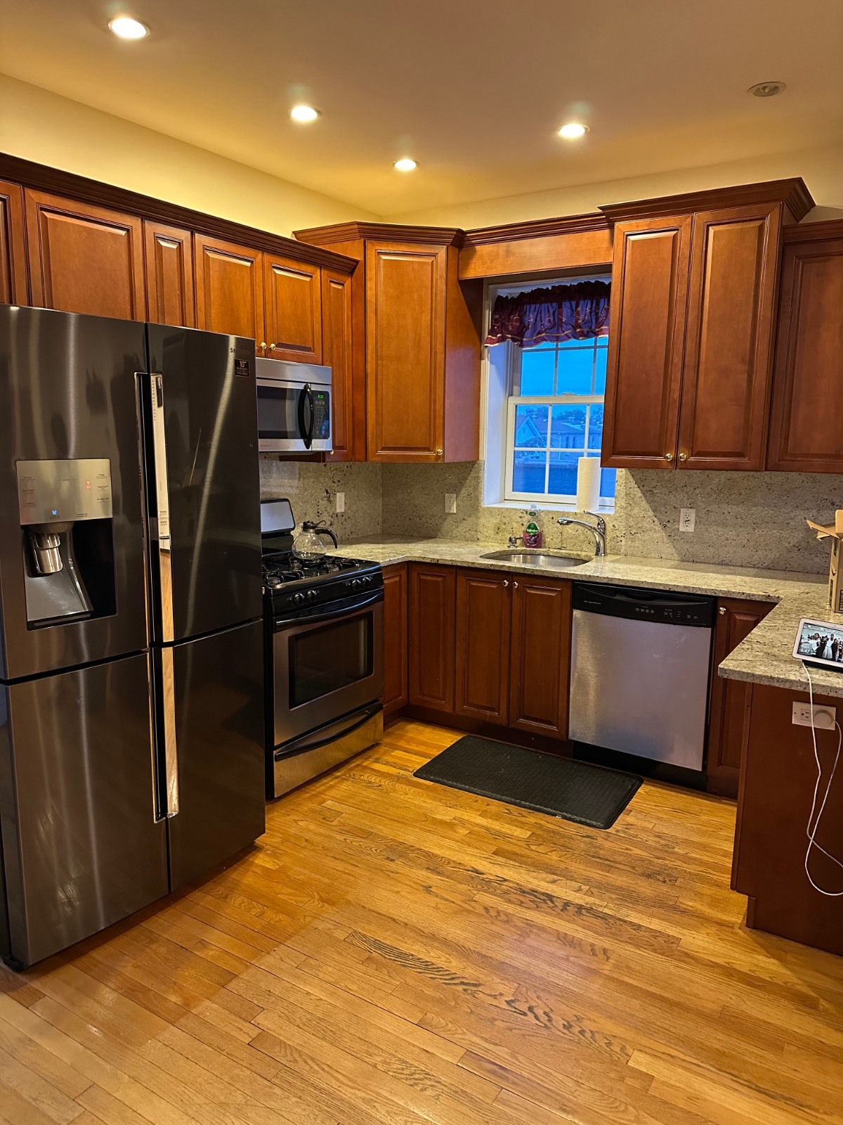 #4 photo, 1548 East 59th St, #3, ブルックリン区 Flatlands , NY 11234