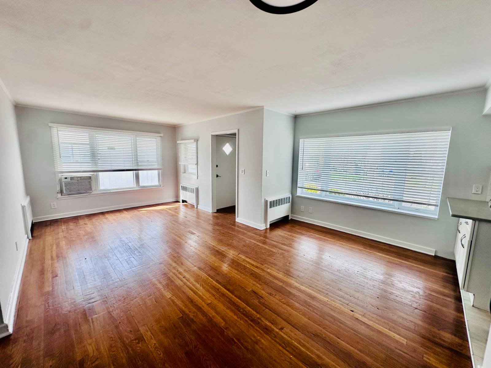 #2 photo, 74 Bermuda Street, ナッソー郡 Atlantic Beach , NY 11509