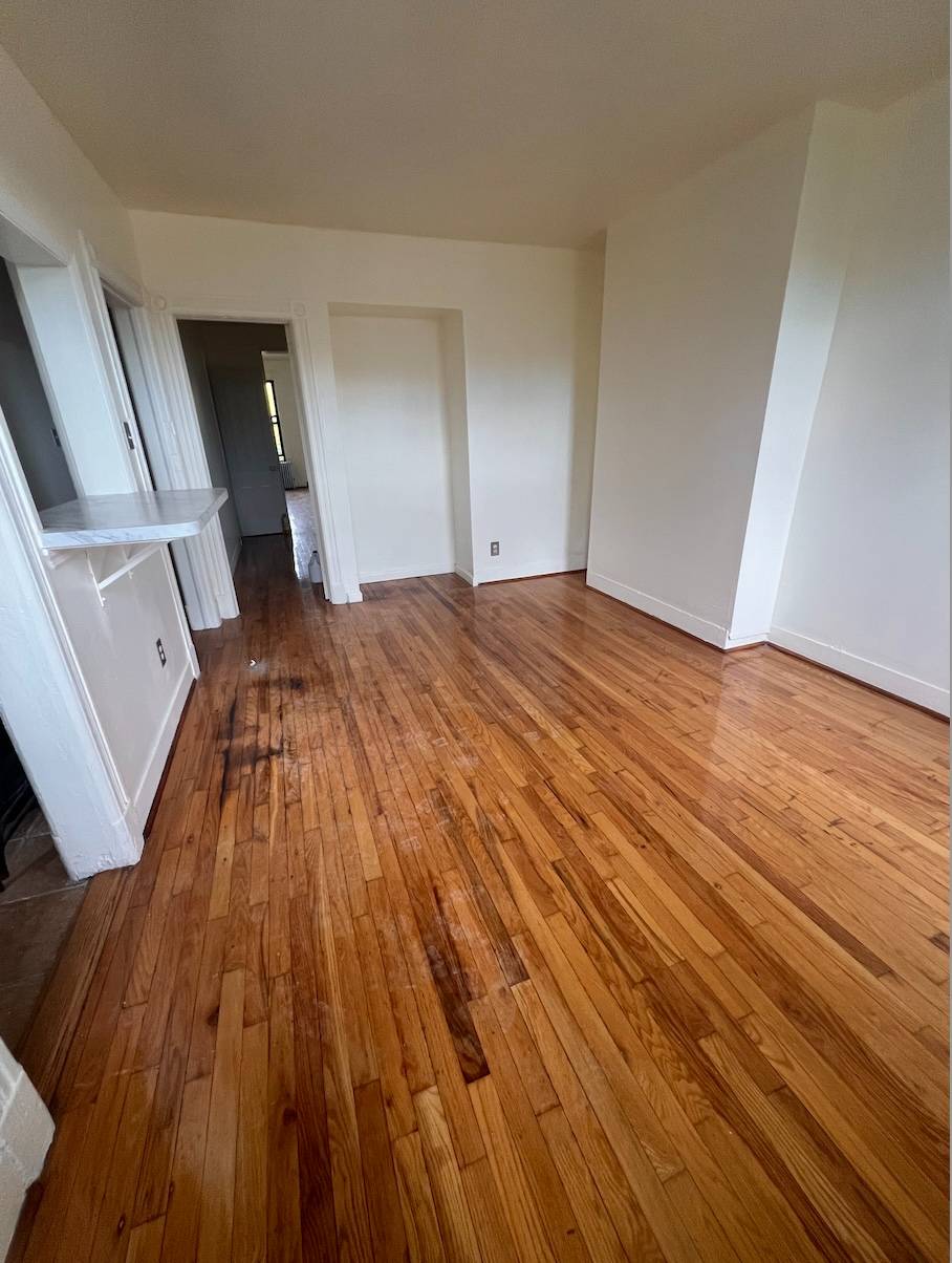 #6 photo, 203 Moffat Street, #3, ブルックリン区 Bushwick , NY 11207