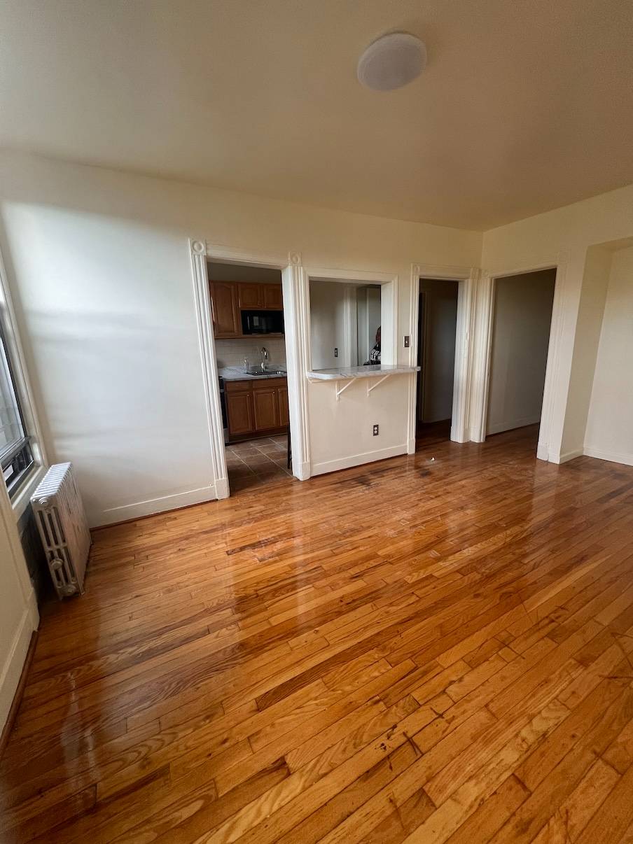 #8 photo, 203 Moffat Street, #3, ブルックリン区 Bushwick , NY 11207