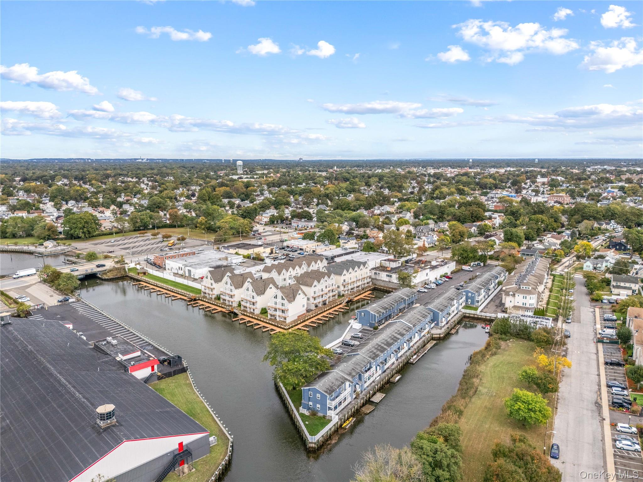 #20 photo, 116 Westend Avenue, ナッソー郡 Freeport , NY 11520