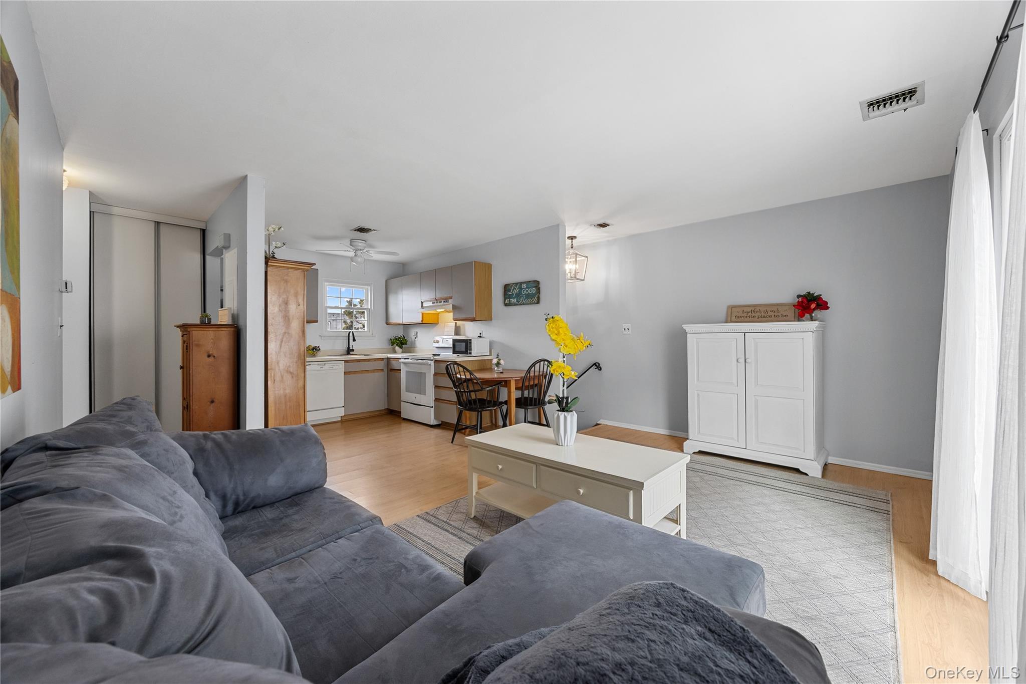 #4 photo, 116 Westend Avenue, ナッソー郡 Freeport , NY 11520