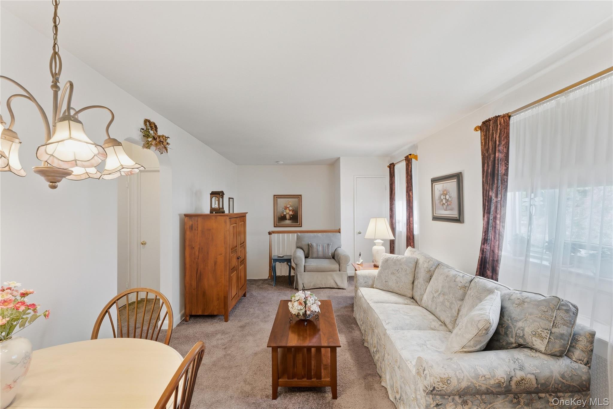 #4 photo, 72-45 Little Neck Parkway, クイーンズ区 Glen Oaks , NY 11004