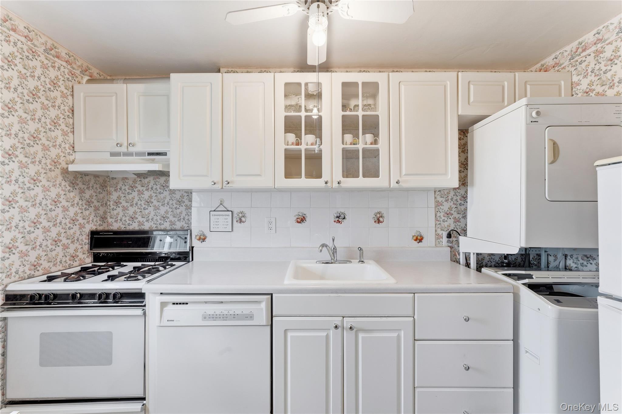 #5 photo, 72-45 Little Neck Parkway, クイーンズ区 Glen Oaks , NY 11004