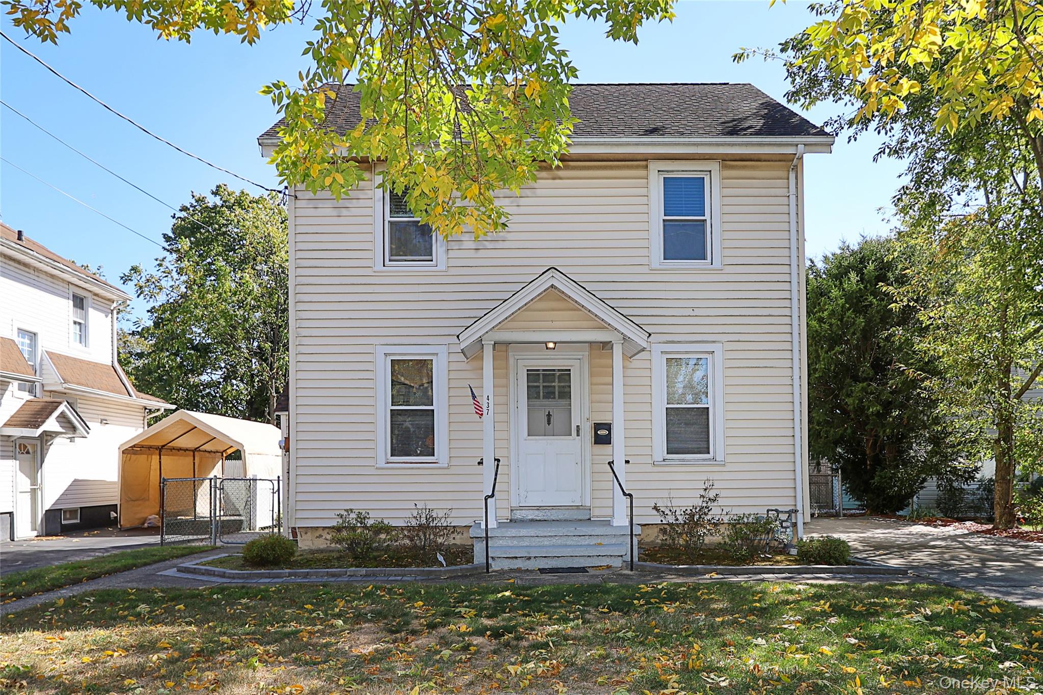 #1 photo, 437 Ray Street, Freeport , NY 11520