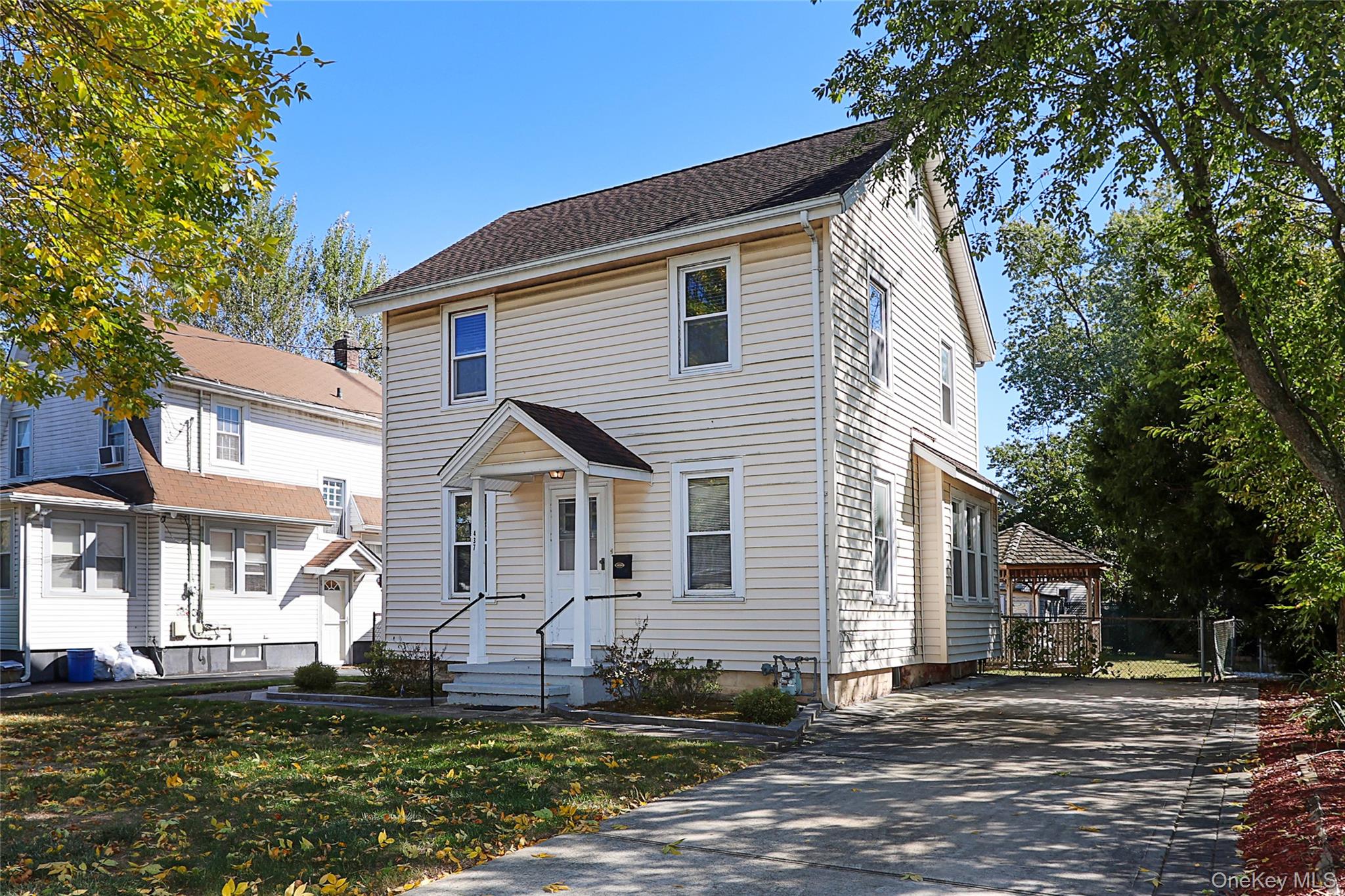 #3 photo, 437 Ray Street, Freeport , NY 11520