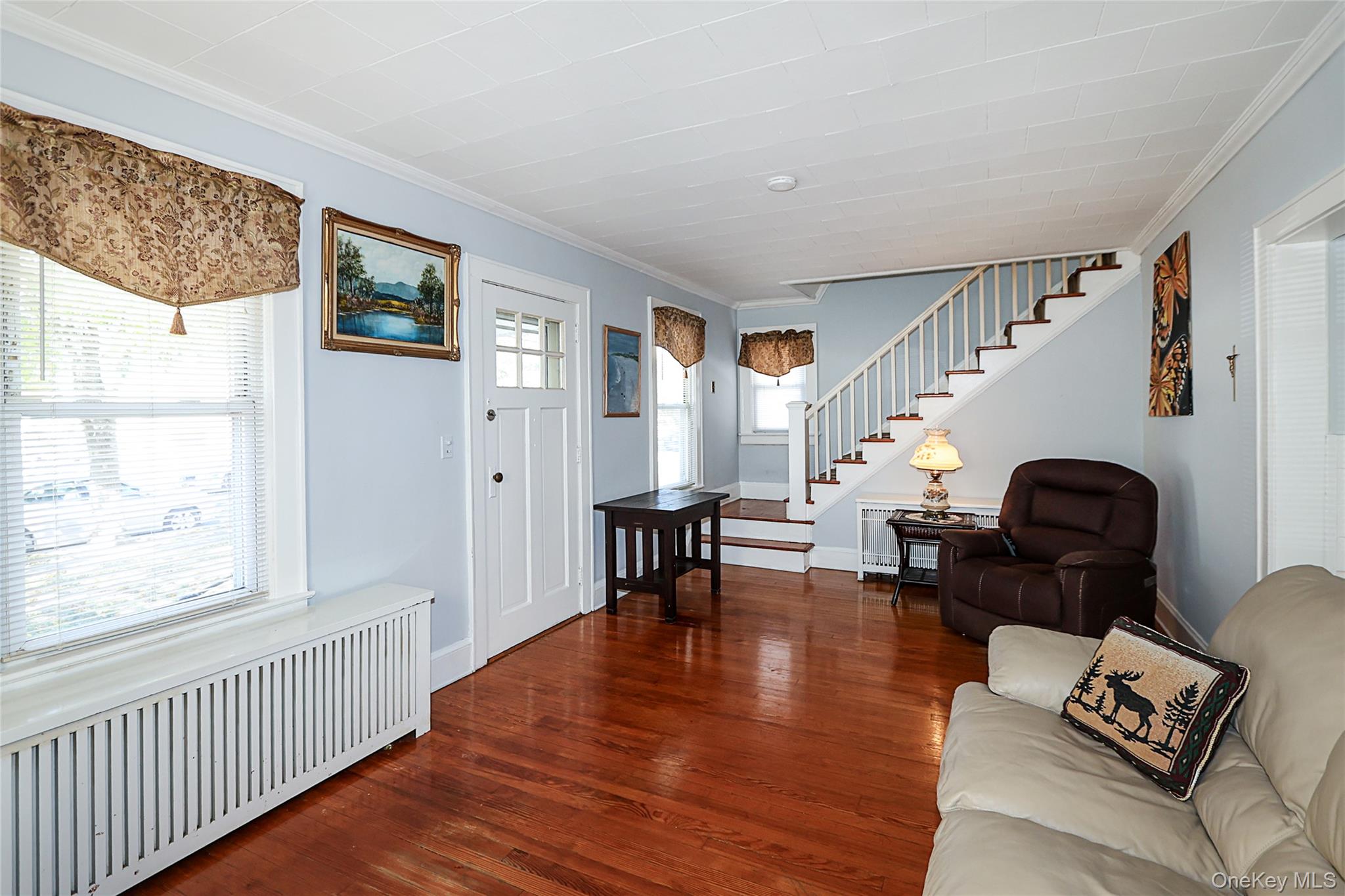 #5 photo, 437 Ray Street, Freeport , NY 11520