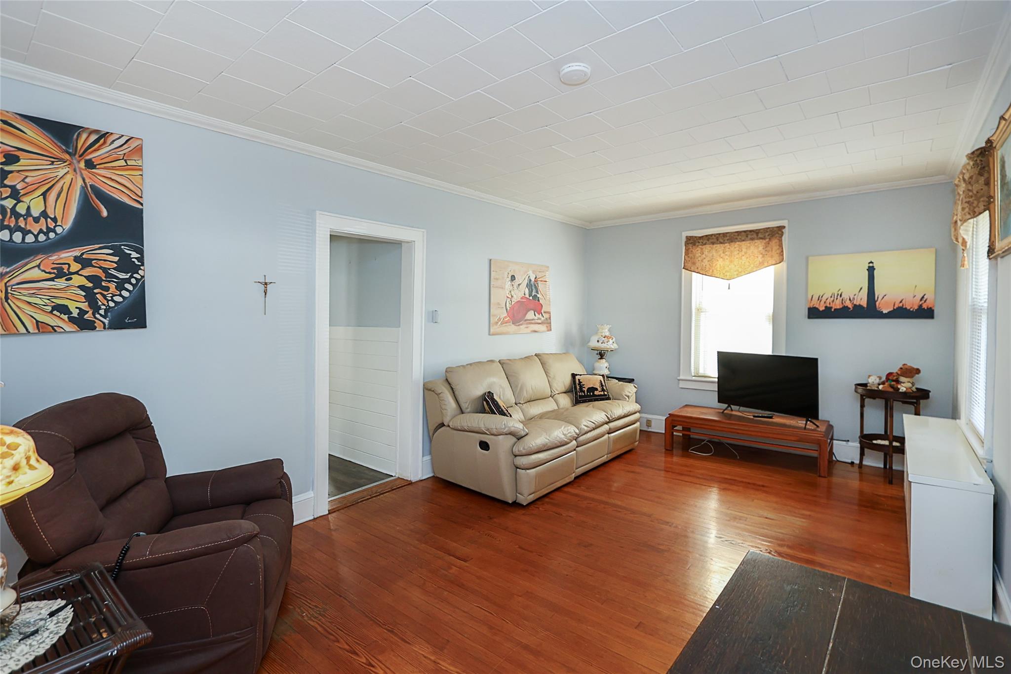 #7 photo, 437 Ray Street, Freeport , NY 11520