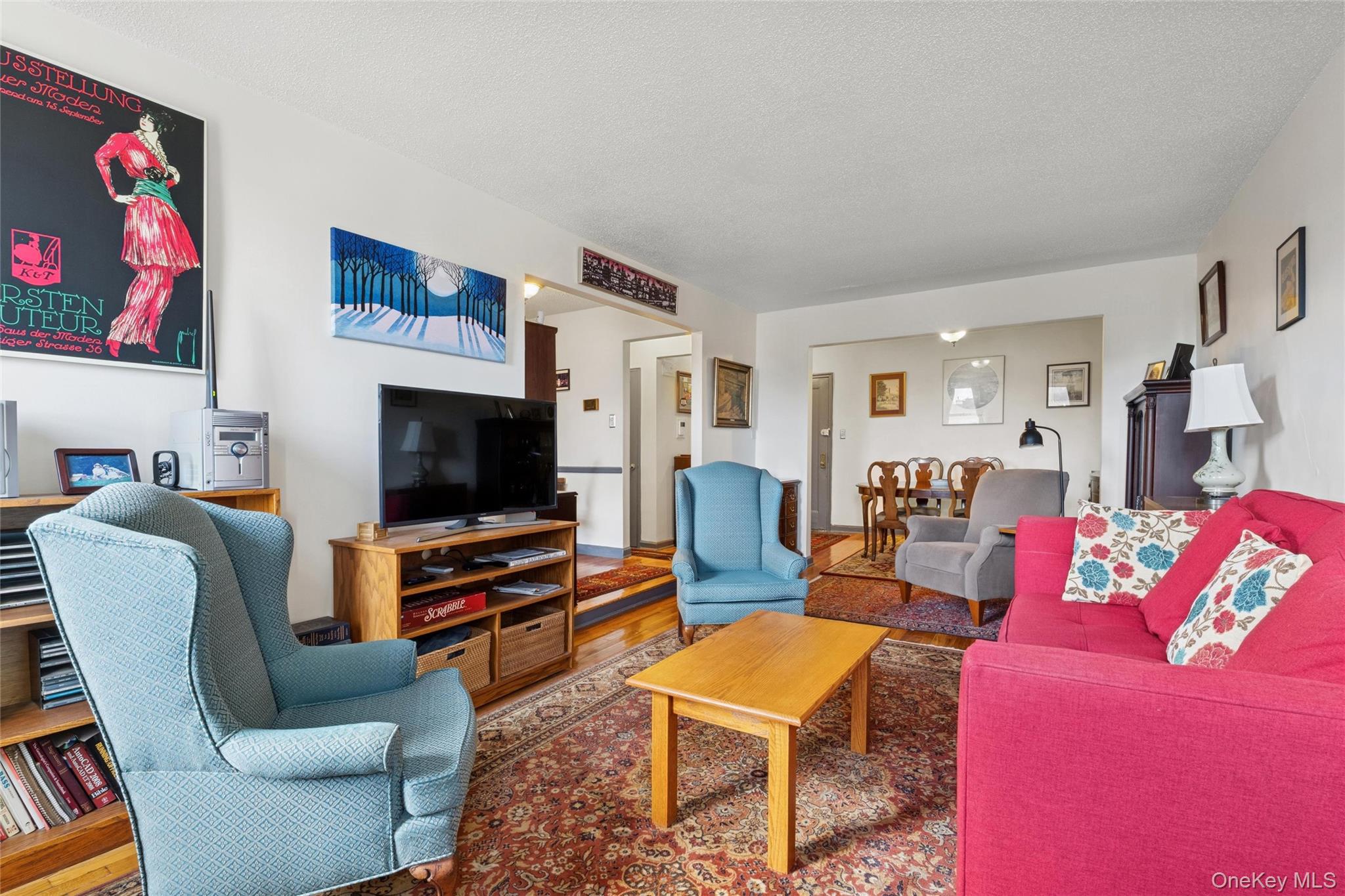 #4 photo, 67-12 Yellowstone Boulevard, クイーンズ区 Forest Hills , NY 11375