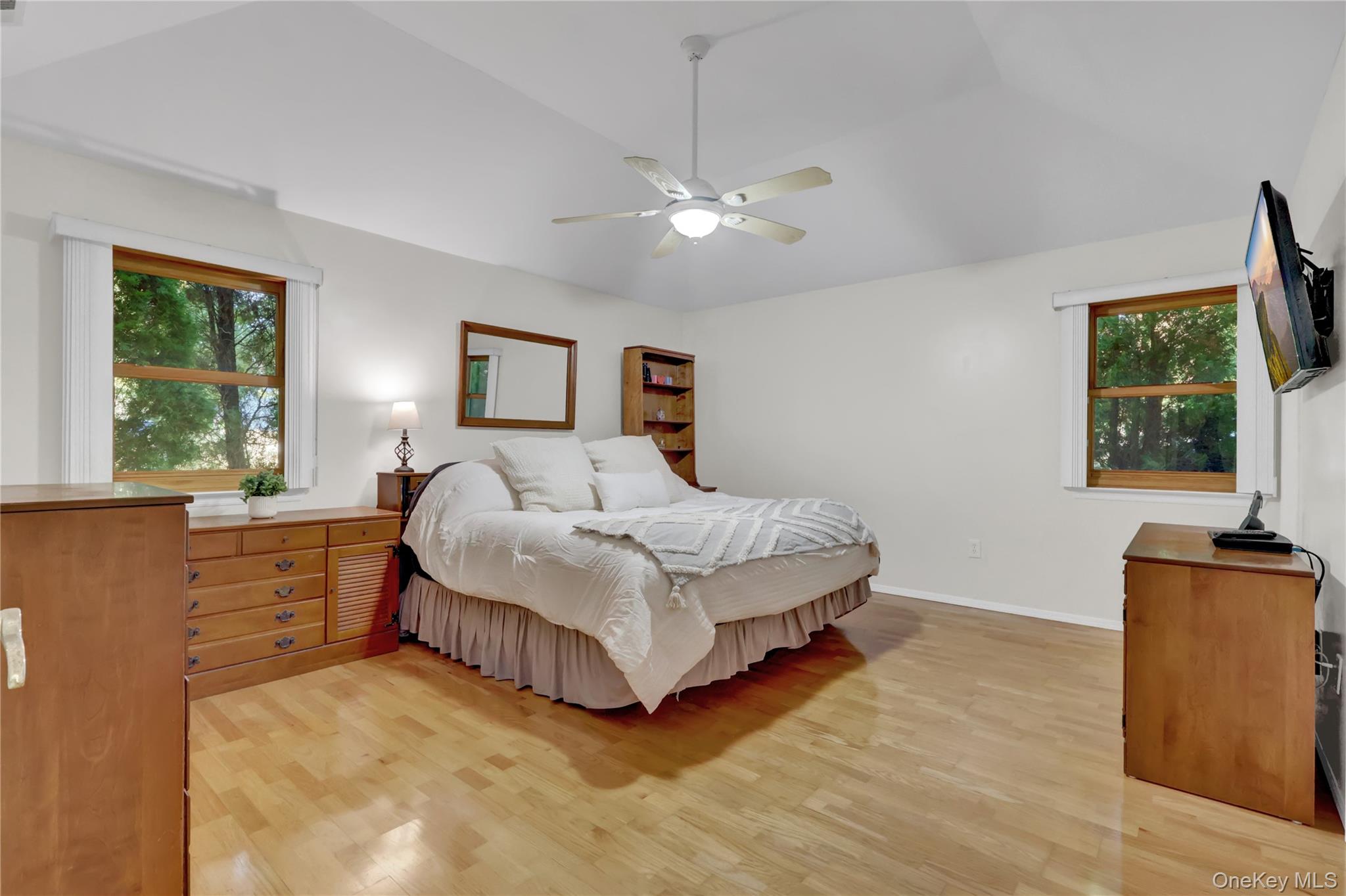 #11 photo, 230 Baywood Drive, サフォーク郡 Baiting Hollow , NY 11933